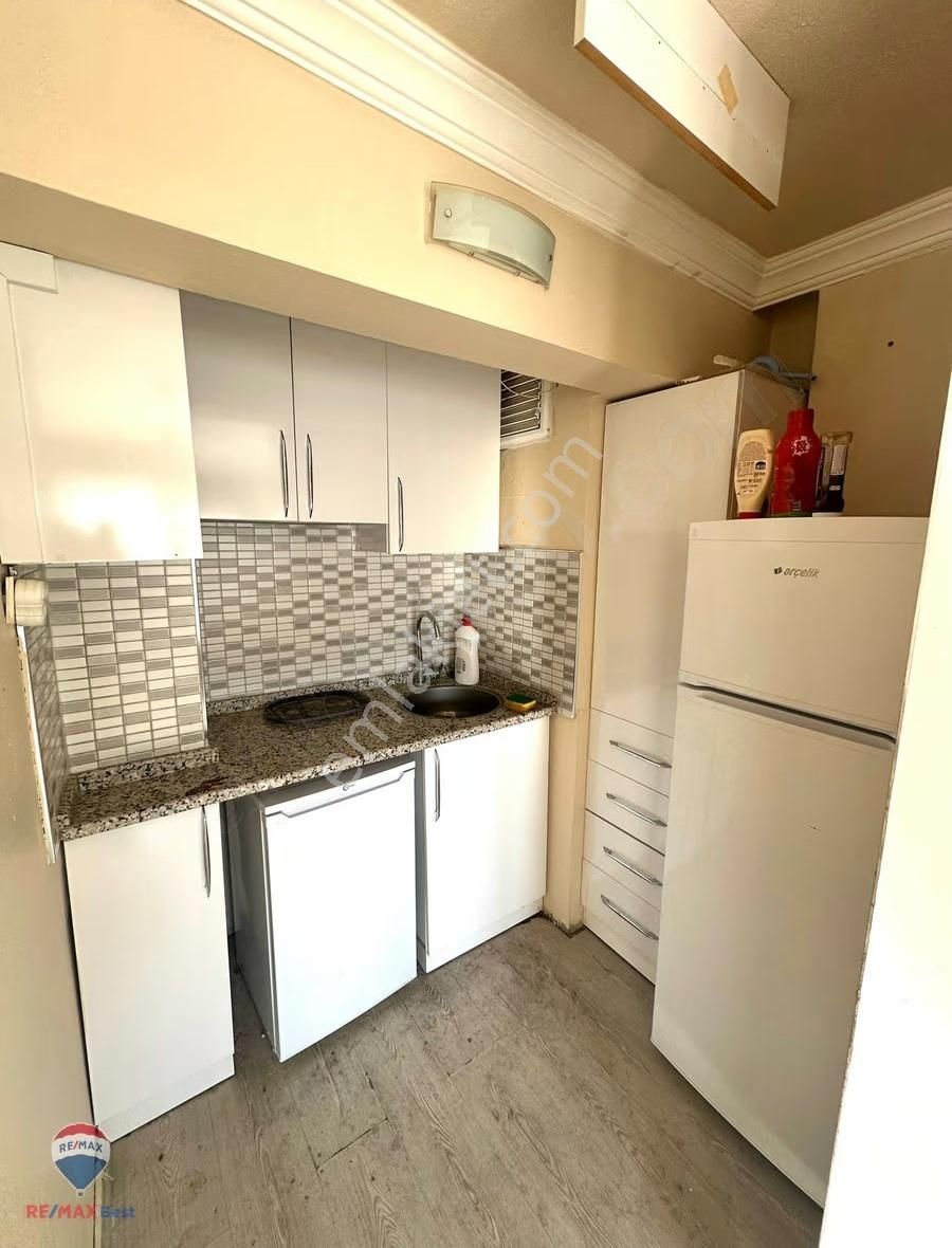 44 Karşıyaka Çarşı'da Eşyalı Asansörlü Kiralık Ofis - Görsel 4