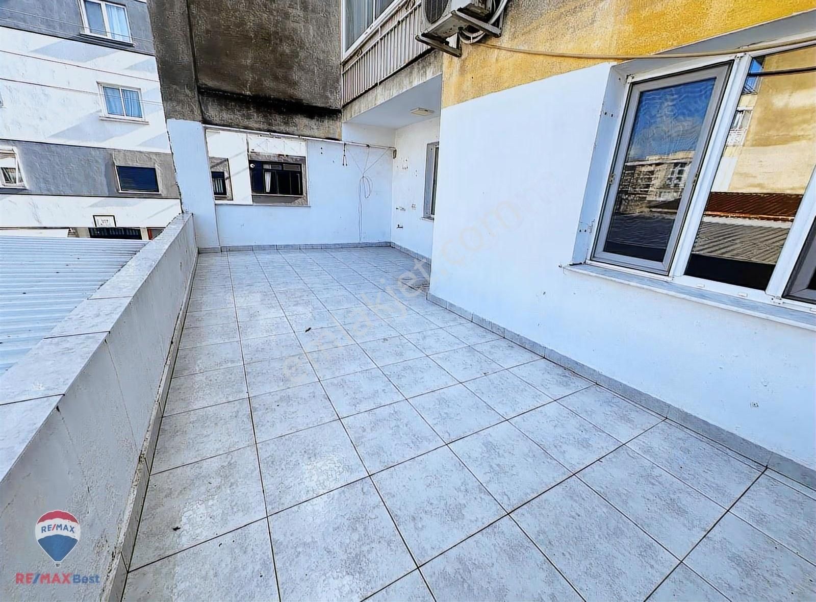 45 Bornova Çınar Mah. Cadde Üstü Kiralık 3+1 Daire - Görsel 7