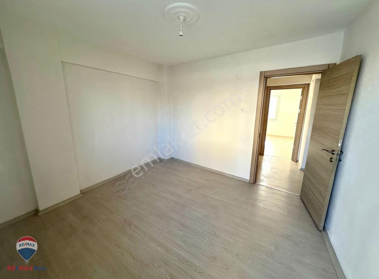 45 Bornova Çınar Mah. Cadde Üstü Kiralık 3+1 Daire - Görsel 6