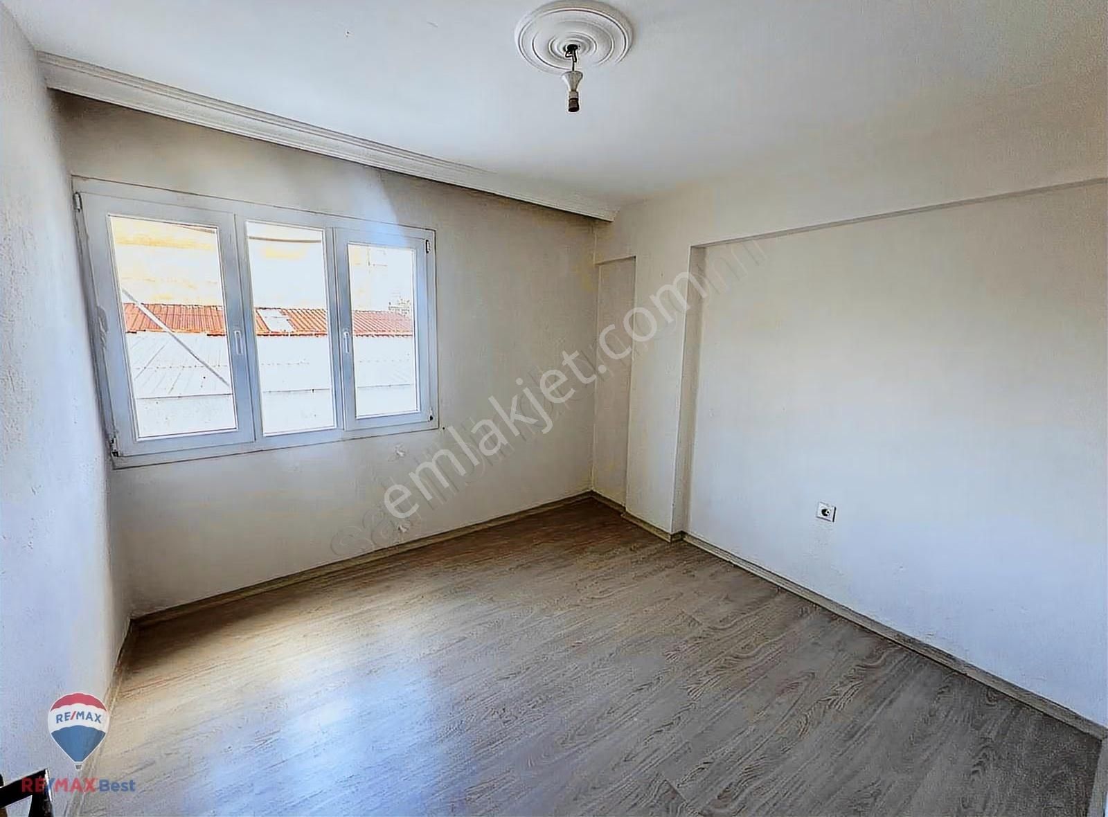 45 Bornova Çınar Mah. Cadde Üstü Kiralık 3+1 Daire - Görsel 32
