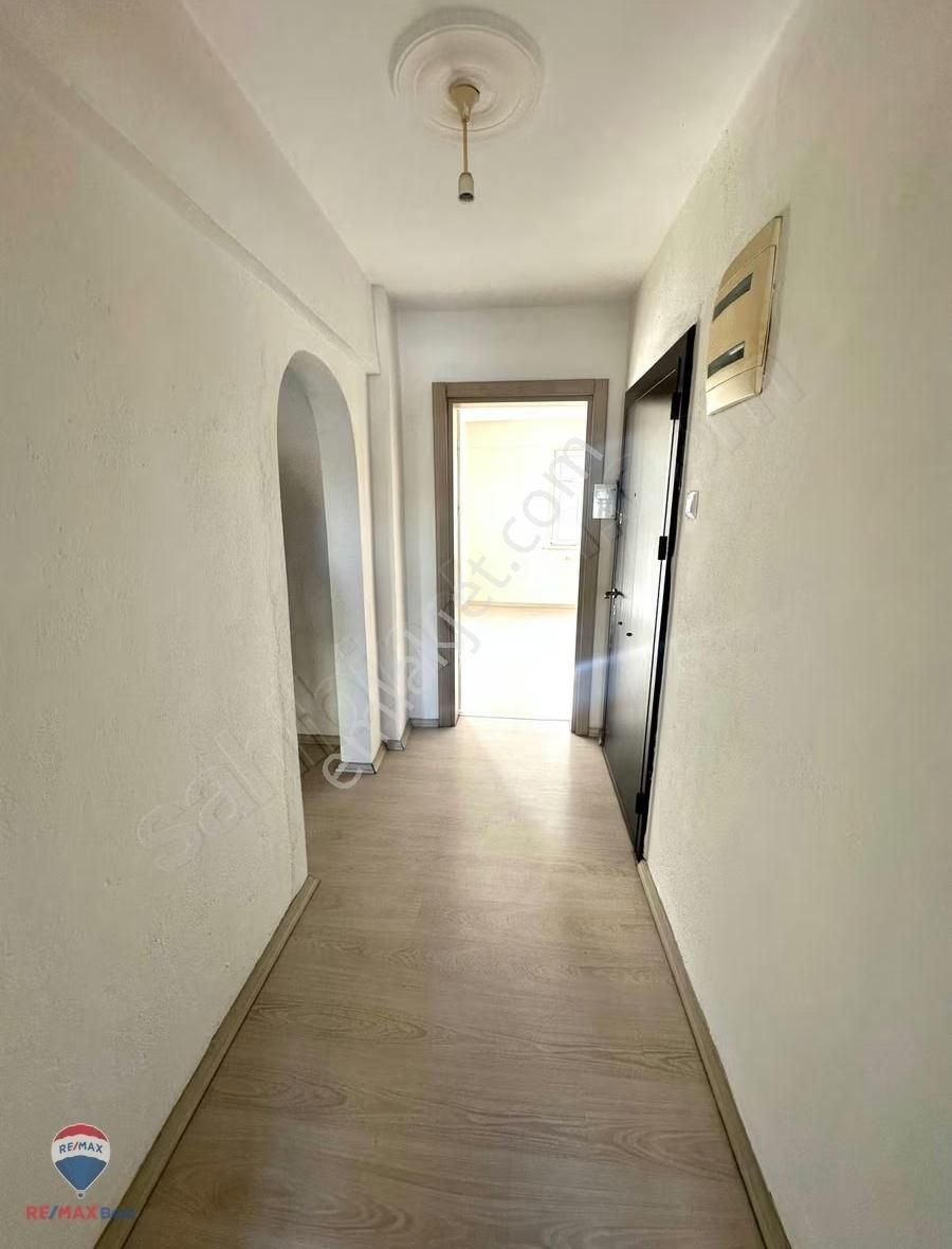 45 Bornova Çınar Mah. Cadde Üstü Kiralık 3+1 Daire - Görsel 30