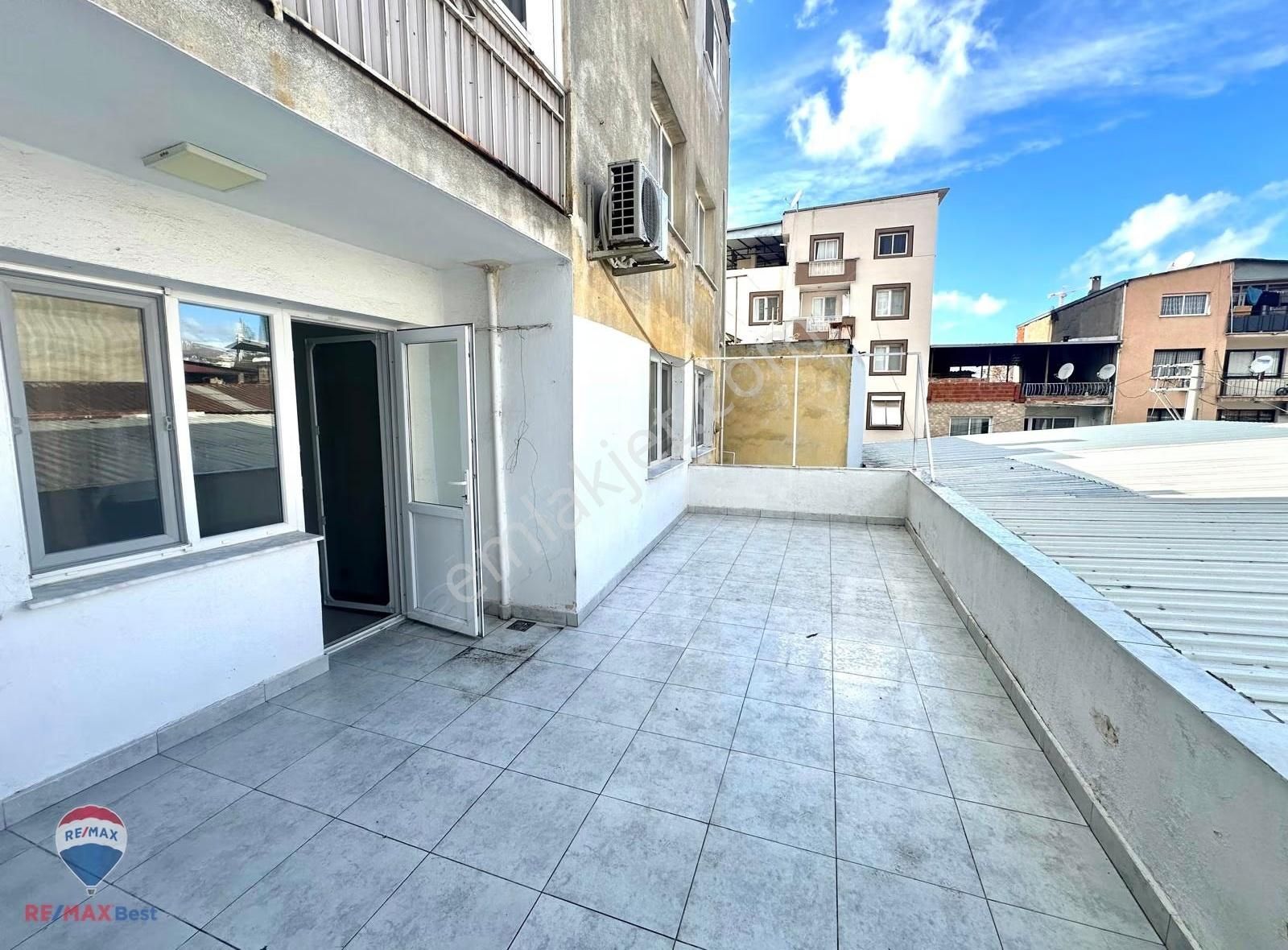 45 Bornova Çınar Mah. Cadde Üstü Kiralık 3+1 Daire - Görsel 11