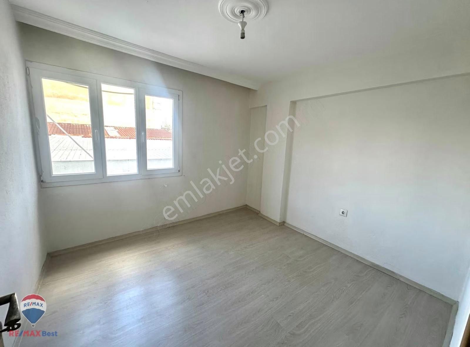 45 Bornova Çınar Mah. Cadde Üstü Kiralık 3+1 Daire - Görsel 15