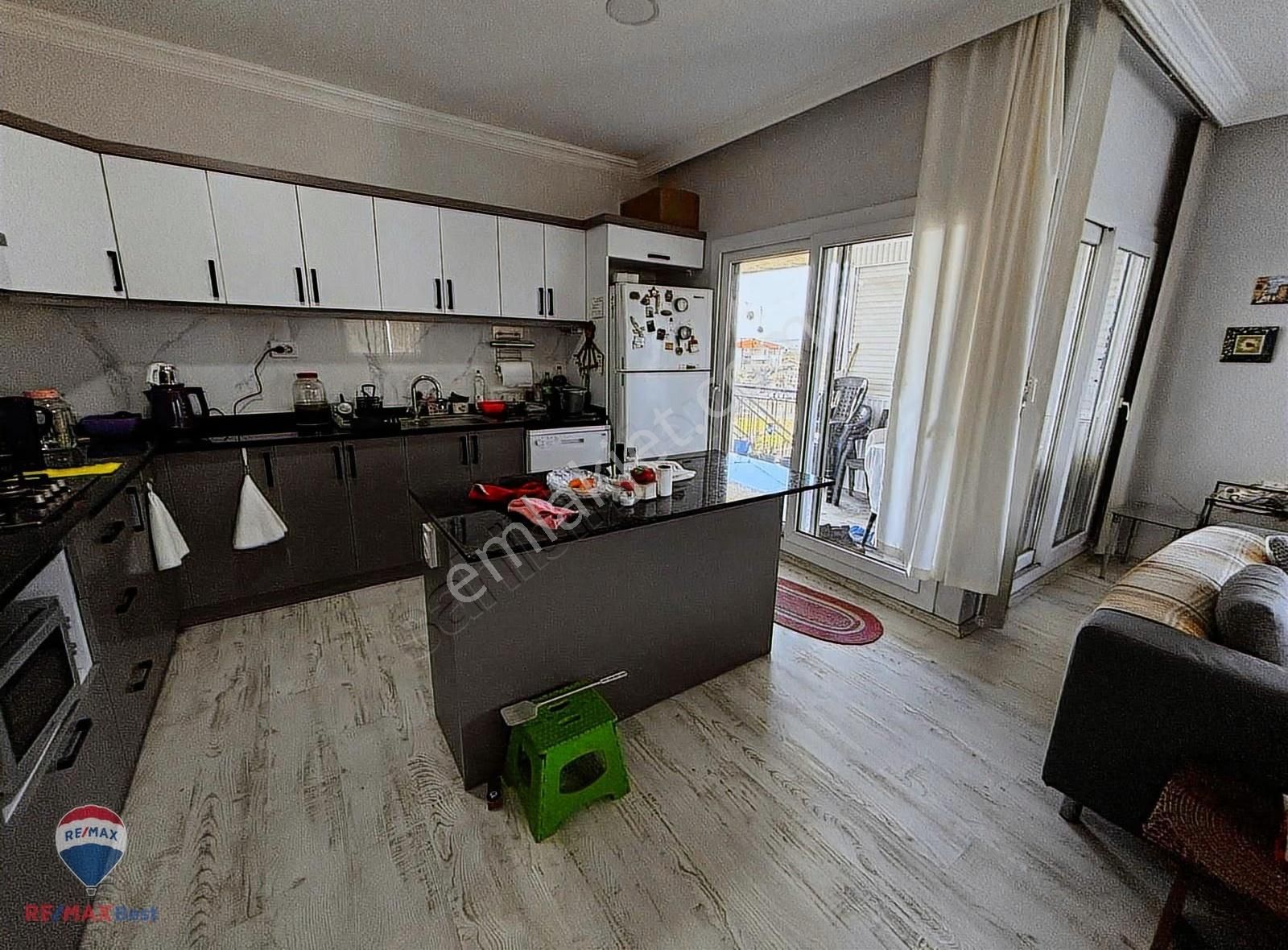 18 Foça Gerenköyde Geniş Bahçeli, Önü Açık, Müstakil Villa - Görsel 12