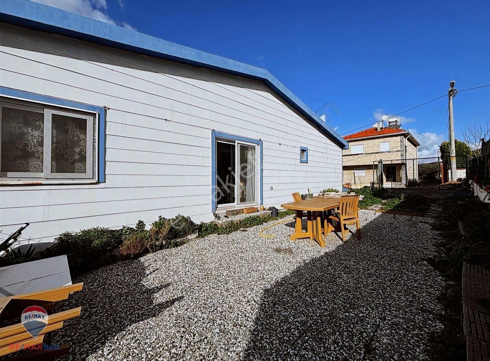 18 Foça Gerenköyde Geniş Bahçeli, Önü Açık, Müstakil Villa - Görsel 3