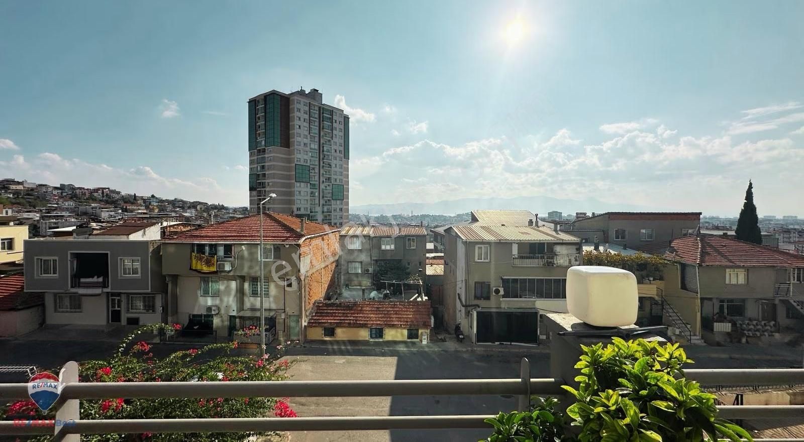 22 Onur Mah.de Çift Asansörlü,site İçinde Yeni 1+1 Kiralık Daire - Görsel 3