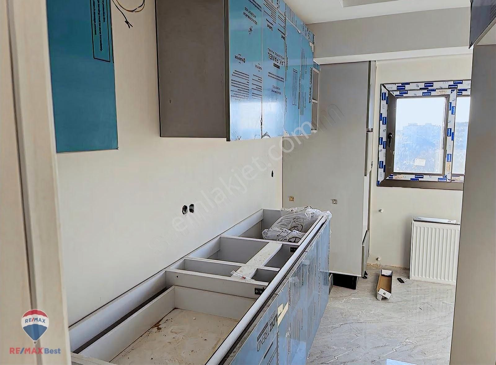 143 Bayraklı Manavkuyu'da Ebeveyn Banyolu 3+1 Satılık Daıre - Görsel 5