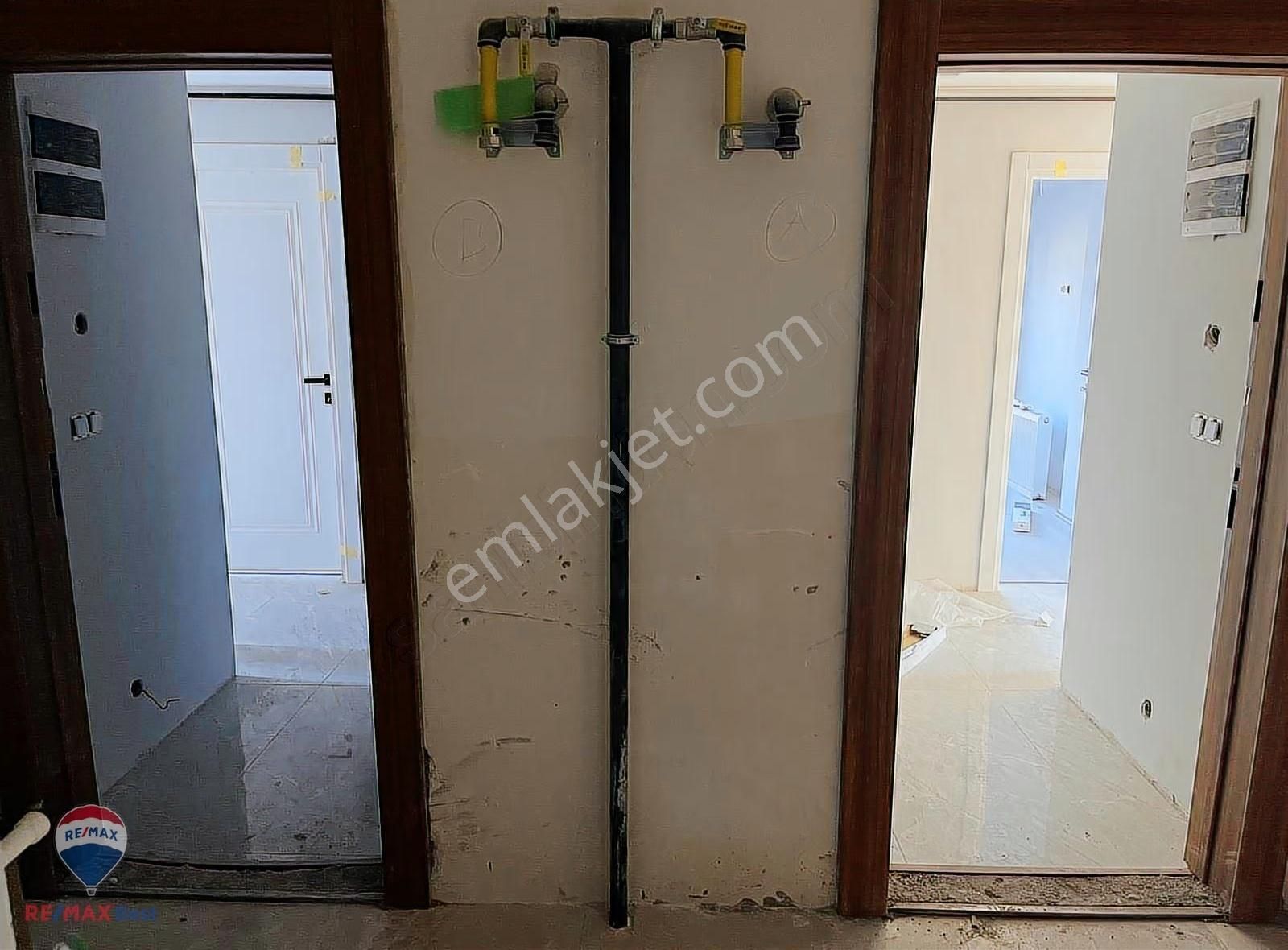 143 Bayraklı Manavkuyu'da Ebeveyn Banyolu 3+1 Satılık Daıre - Görsel 14