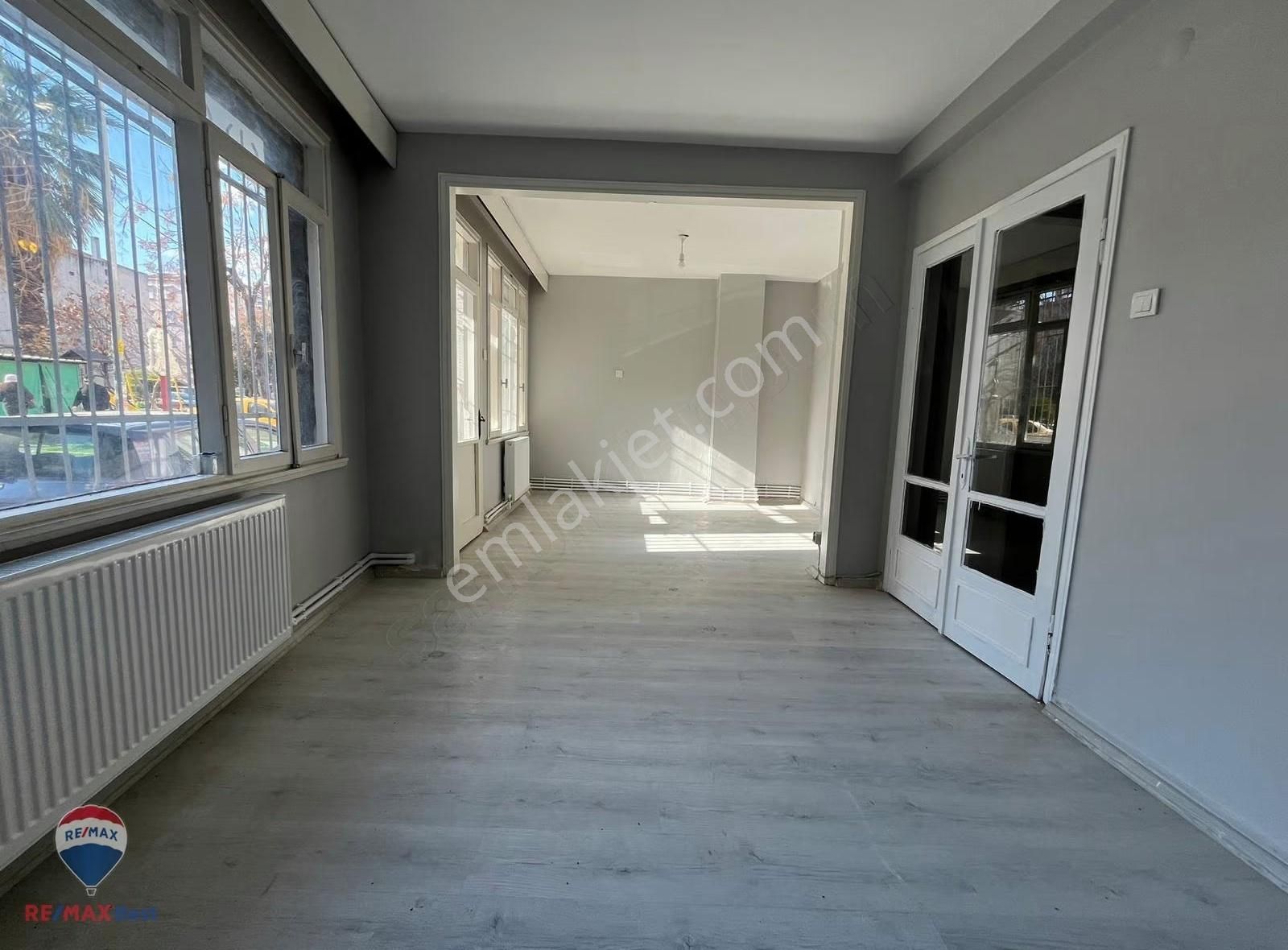 12 Alaybeyde Park Cephelı ,sahile 1 Dakika ,2+1 Satılık Daıre - Görsel 3