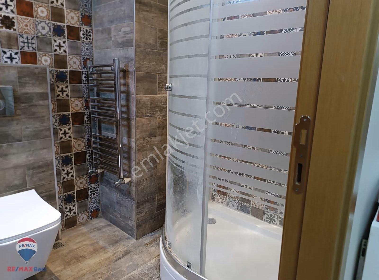 18 Karşıyaka Demırköprü'de Bostanlı Yakını 2+1 Kıralık Daıre