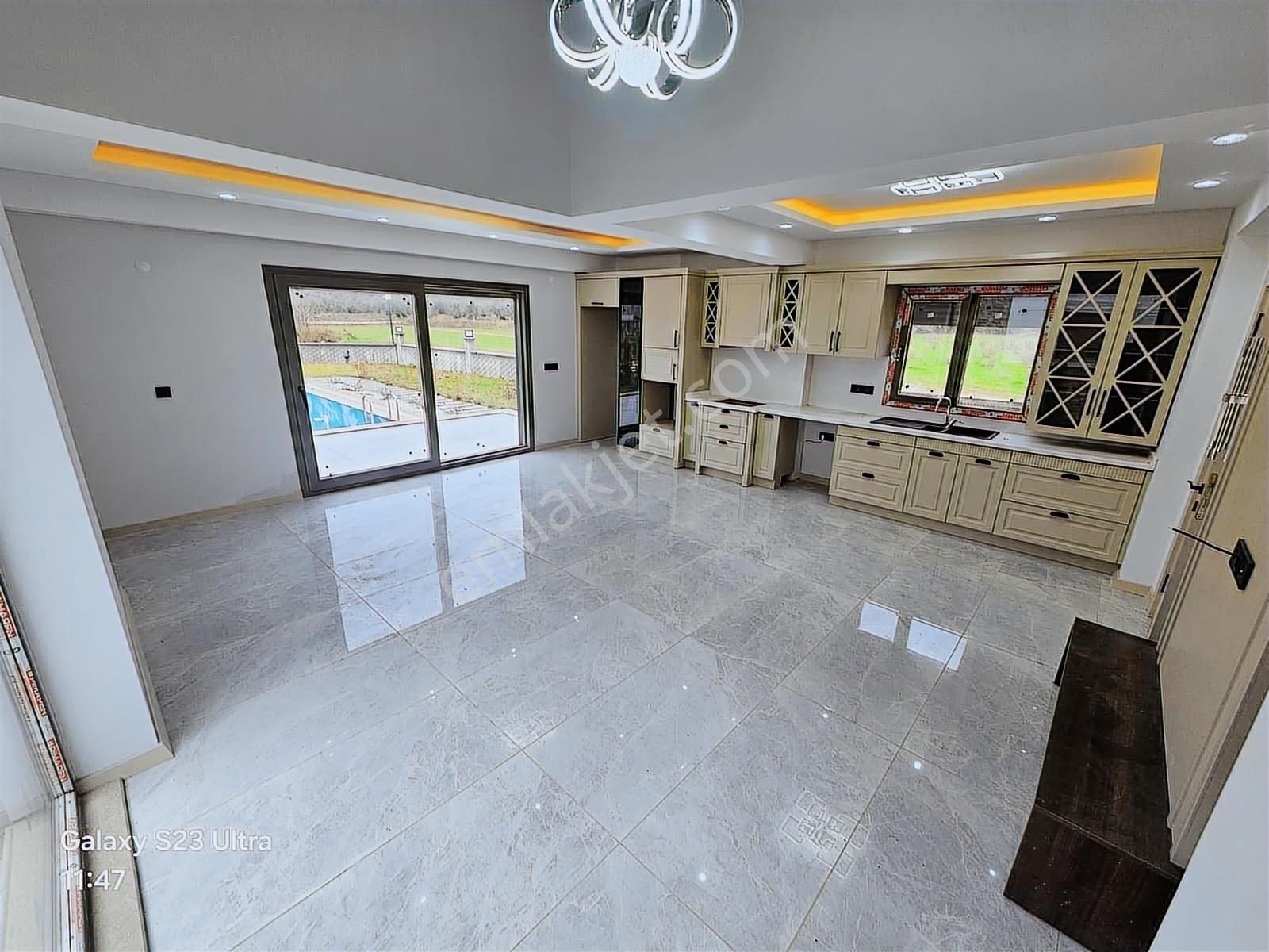 Eu Gayrimenkulden Balıkesir Edremit Akçayda 600 Metrekare Arsa İçinde Tek Müstakil Havuzlu - Görsel 16