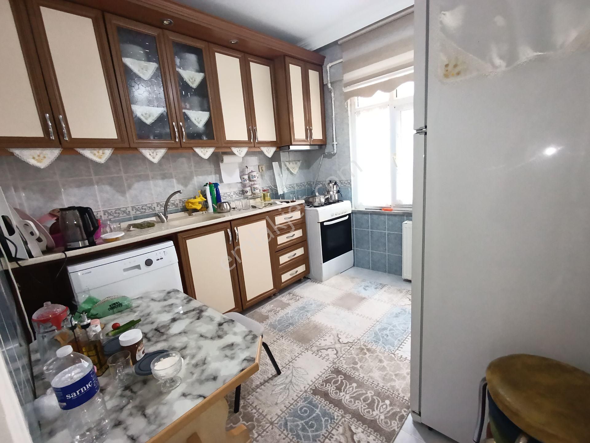 Pendik Esenyalı Da Acil Satılık Merkezi 3+1 125 M2 Masrafsız Daire - Görsel 24