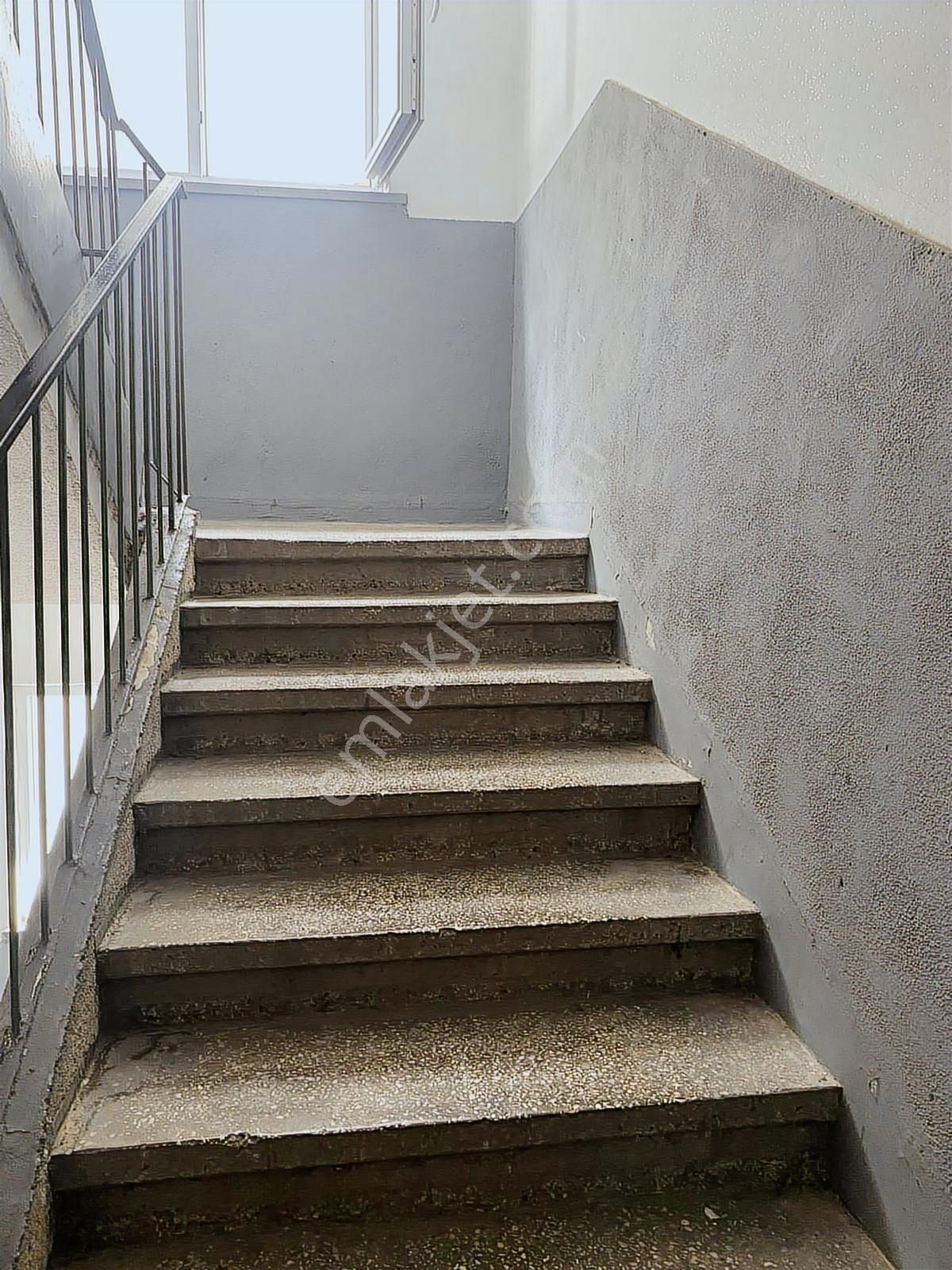 Demetlale 406.caddede 3+1 Yapılı, Kilerli, Ara Kat Satılık Daire - Görsel 7