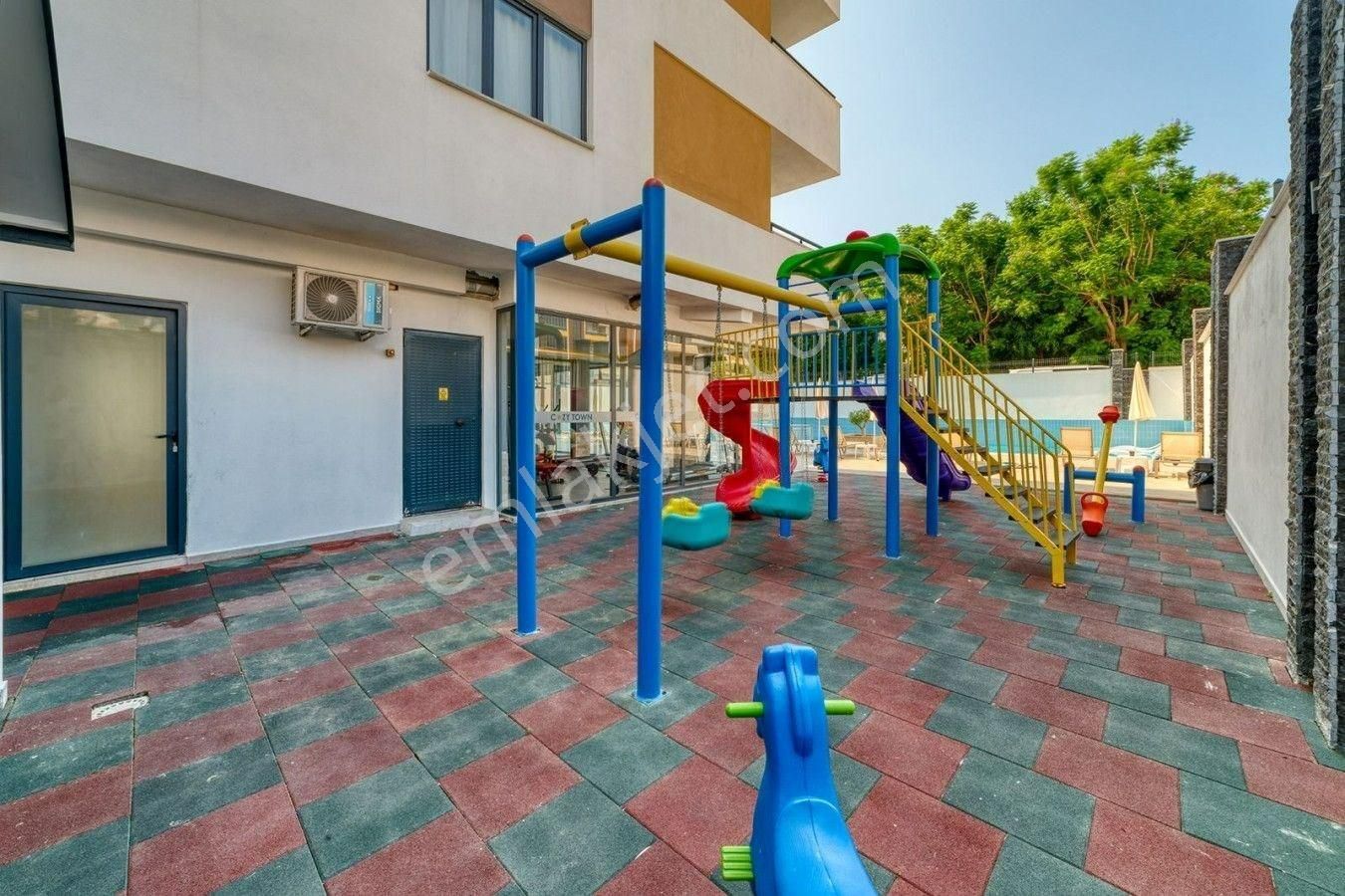 Alanya / Mahmutlar’da Denize 350 M Full Eşyalı 1+1 Satılık Daire - Görsel 16