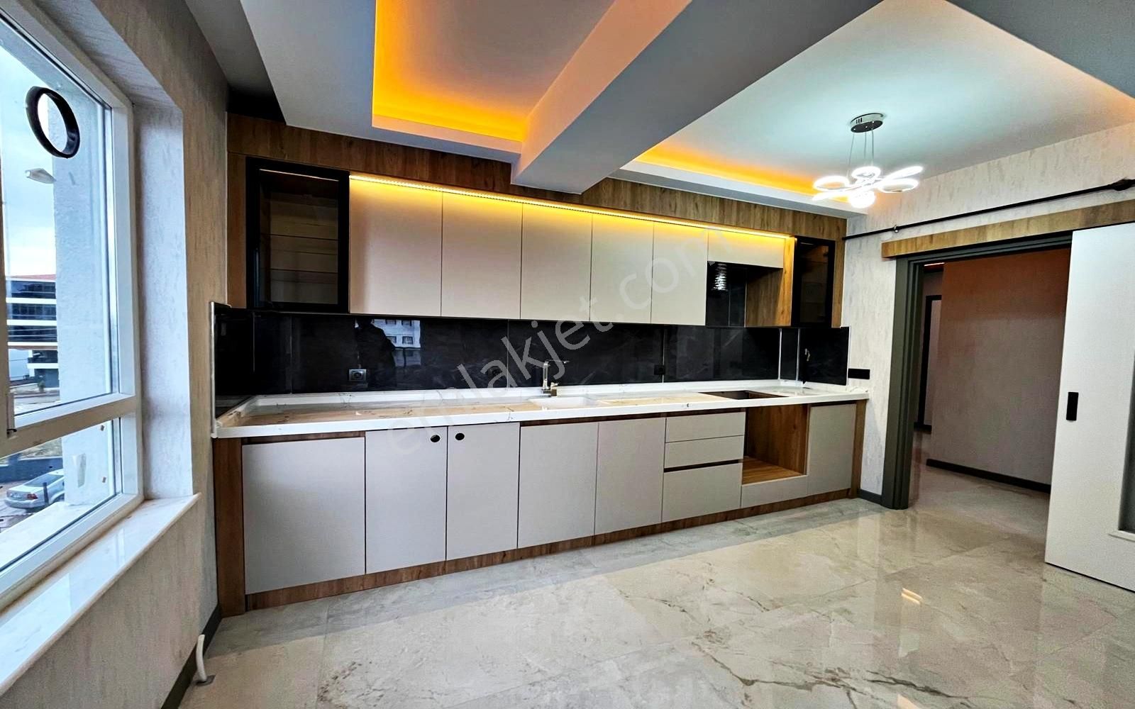 Yenikent Emlak 'tan Süper Lüks Yapılı Daire - Görsel 6