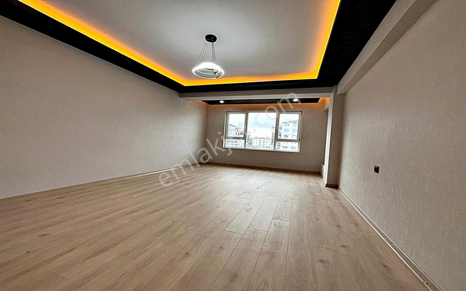 Yenikent Emlak 'tan Süper Lüks Yapılı Daire - Görsel 29