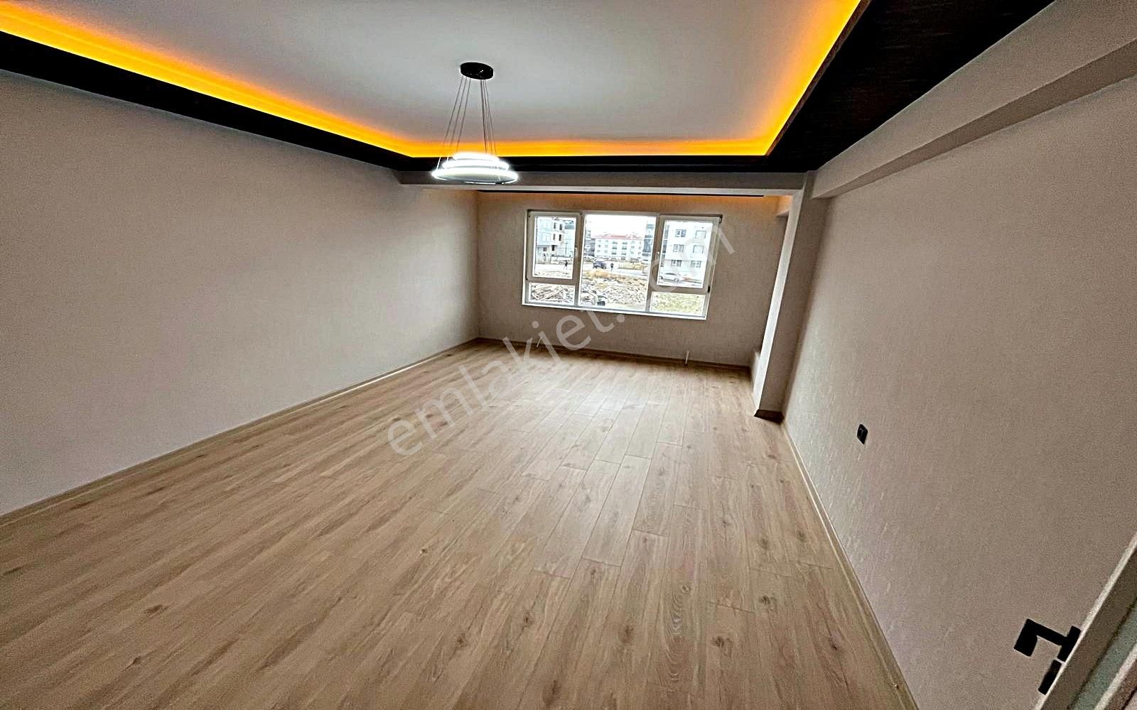 Yenikent Emlak 'tan Süper Lüks Yapılı Daire - Görsel 39