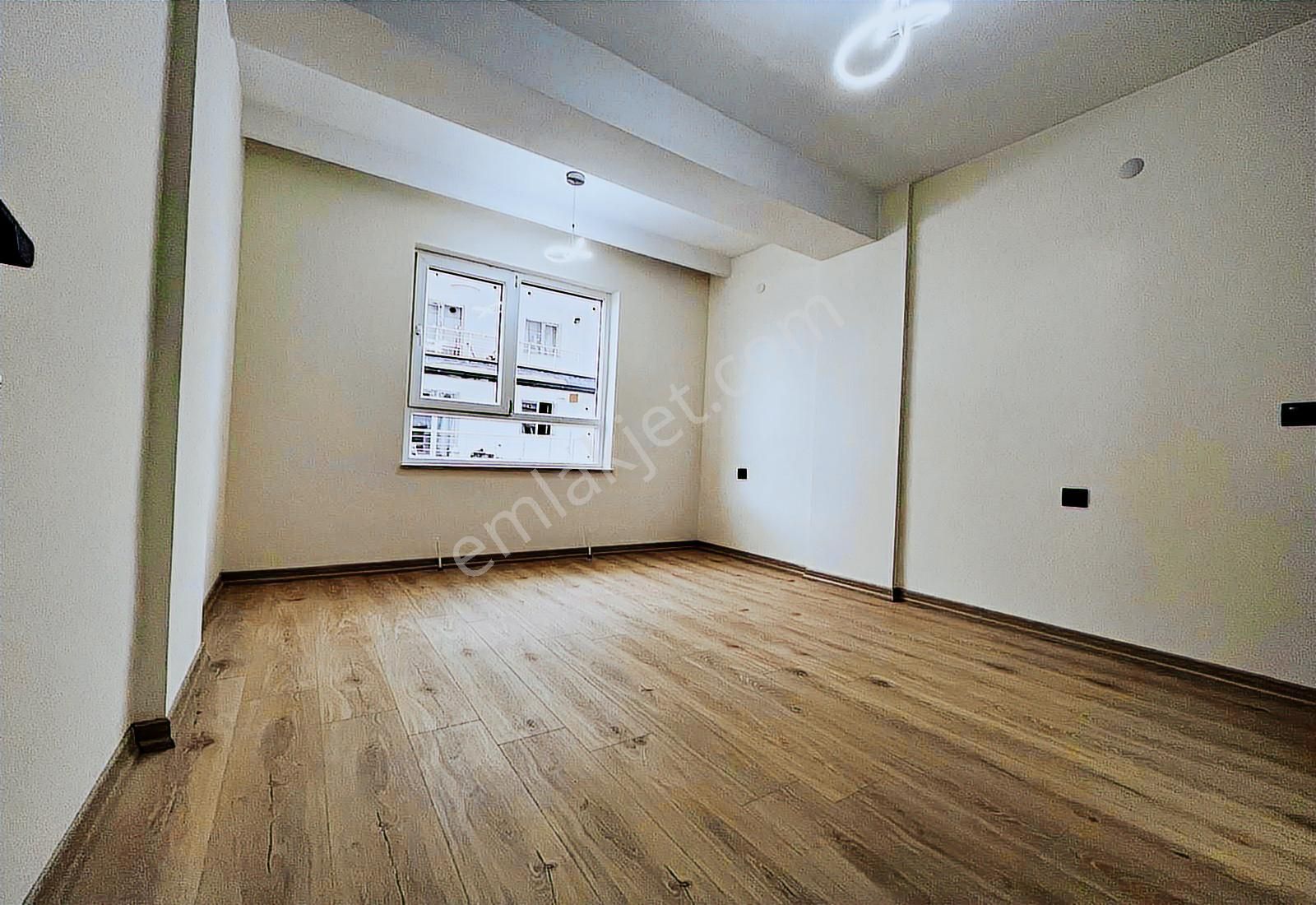 Yenikent Emlak 'tan Süper Lüks Yapılı Daire - Görsel 8