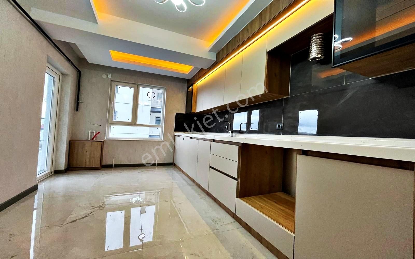 Yenikent Emlak 'tan Süper Lüks Yapılı Daire - Görsel 23