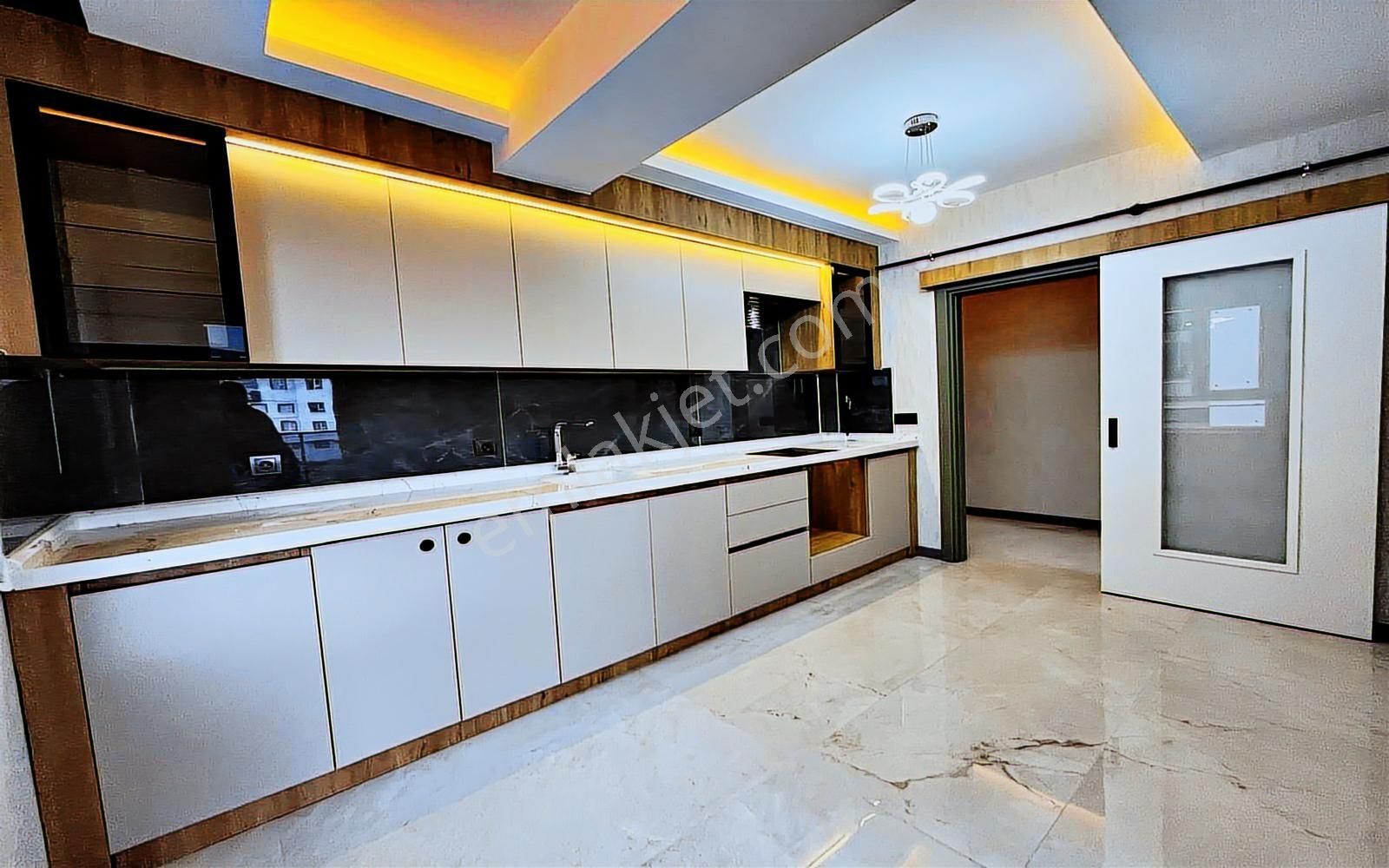 Yenikent Emlak 'tan Süper Lüks Yapılı Daire - Görsel 26