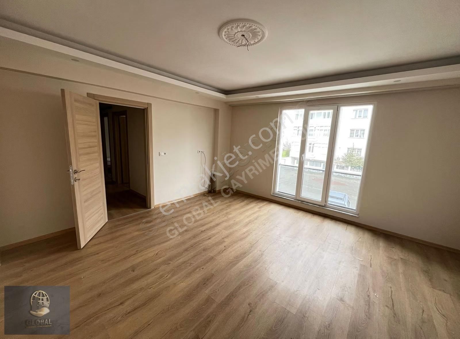 Cumhuriyet Parkı Civarı Arakat İskanlı 2+1 !! - Görsel 9