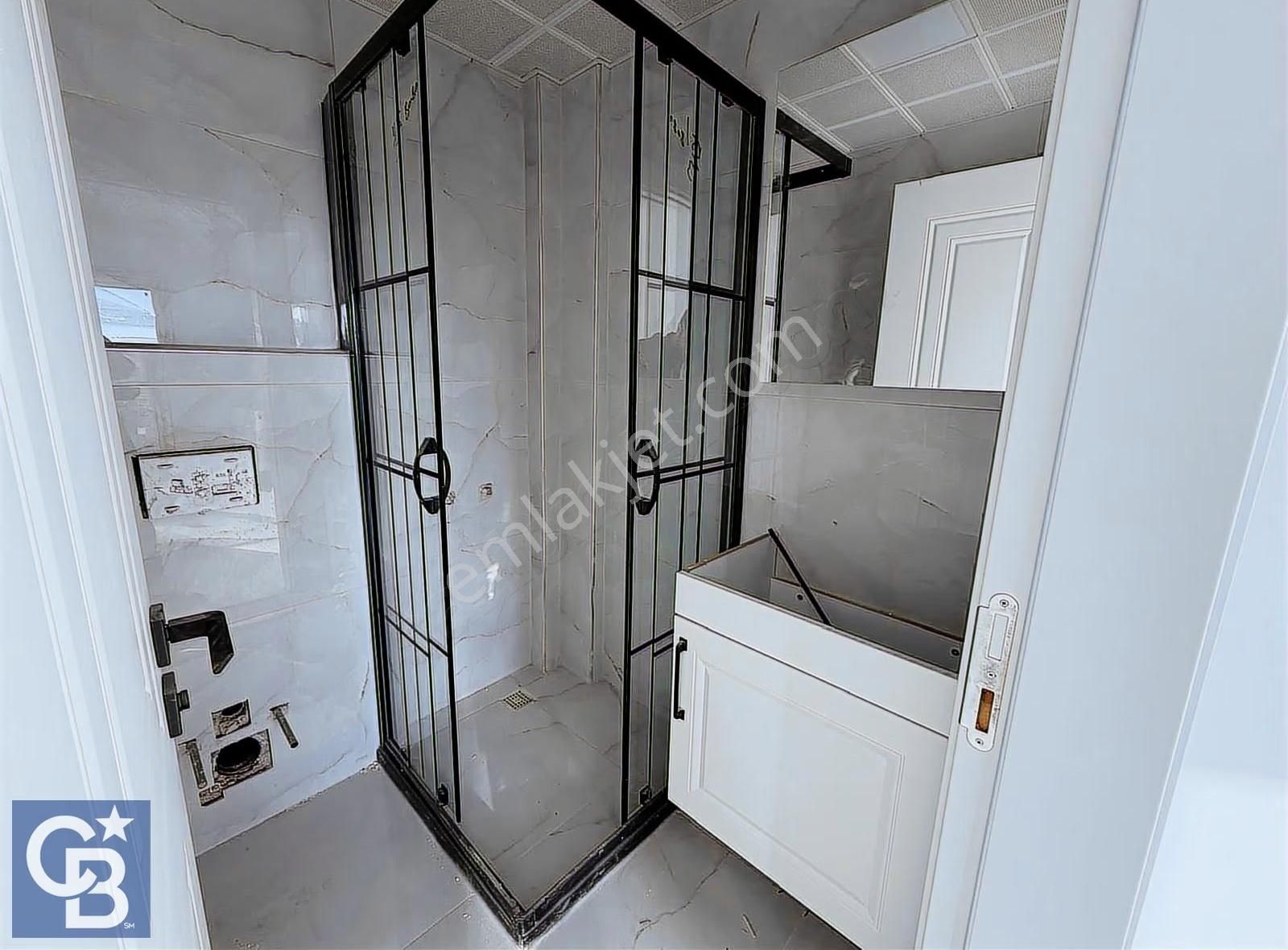 Şakran Merkez'de 3+1 Geniş Triplex Havuzlu Villa - Görsel 6