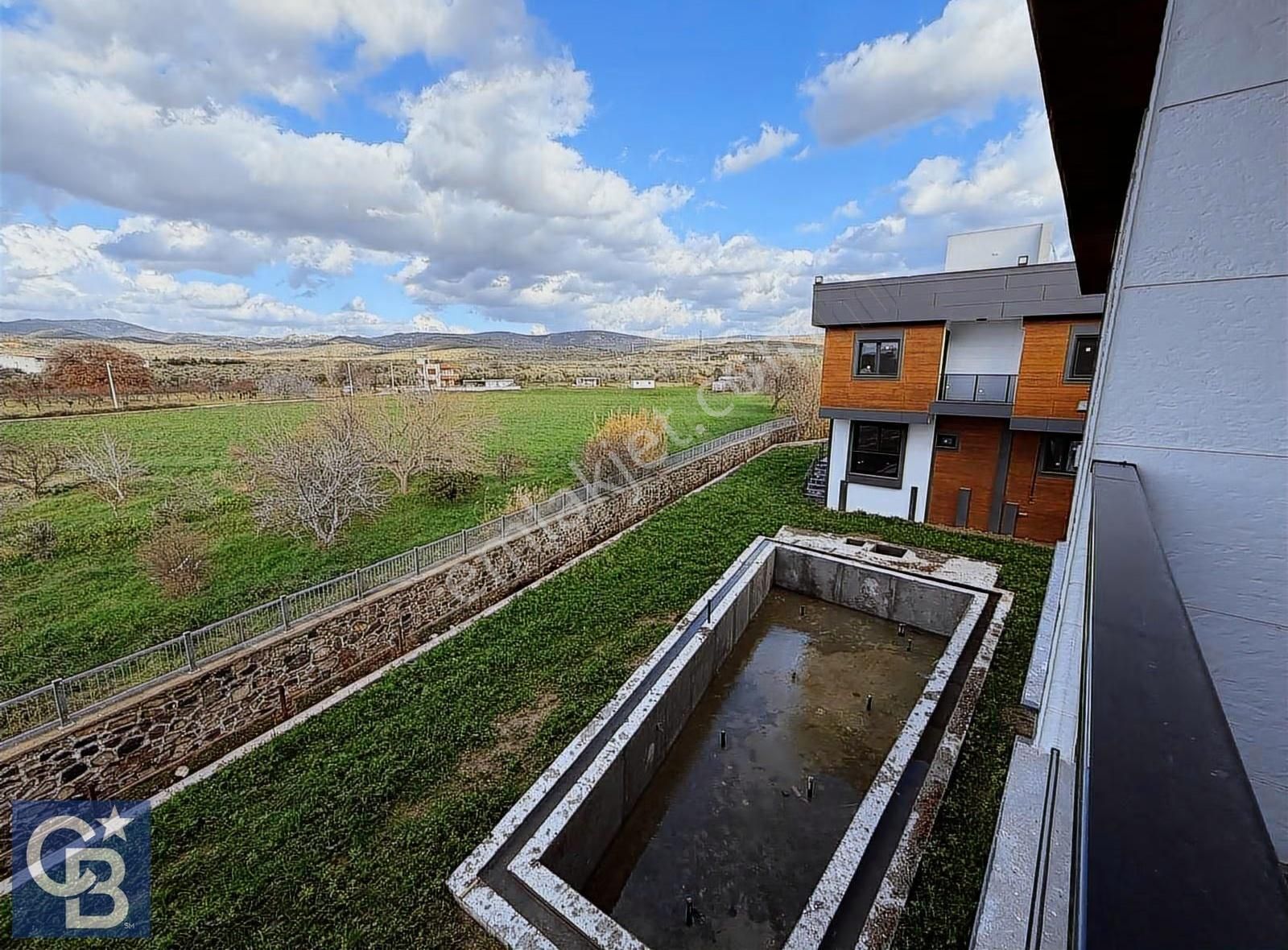 Şakran Merkez'de 3+1 Geniş Triplex Havuzlu Villa - Görsel 31
