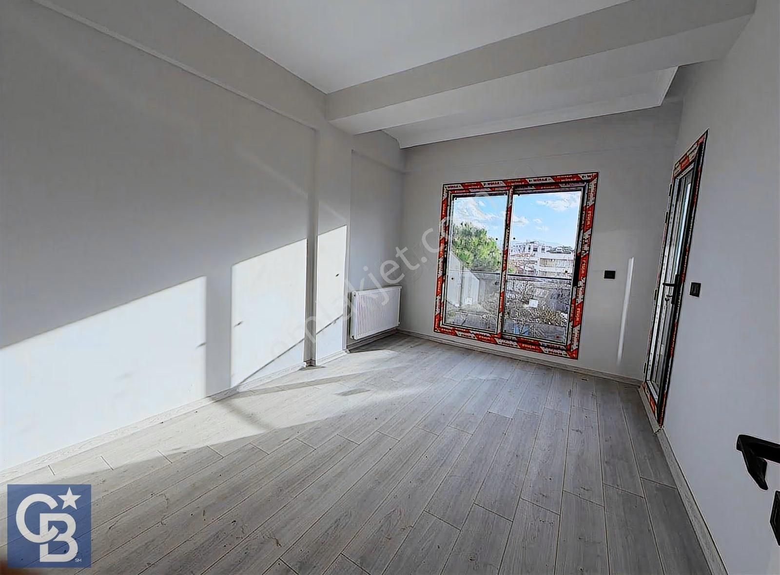 Şakran Merkez'de 3+1 Geniş Triplex Havuzlu Villa - Görsel 32