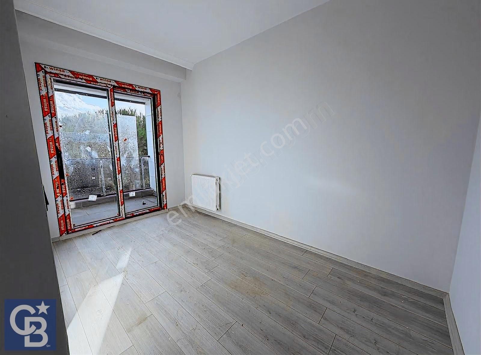 Şakran Merkez'de 3+1 Geniş Triplex Havuzlu Villa - Görsel 3