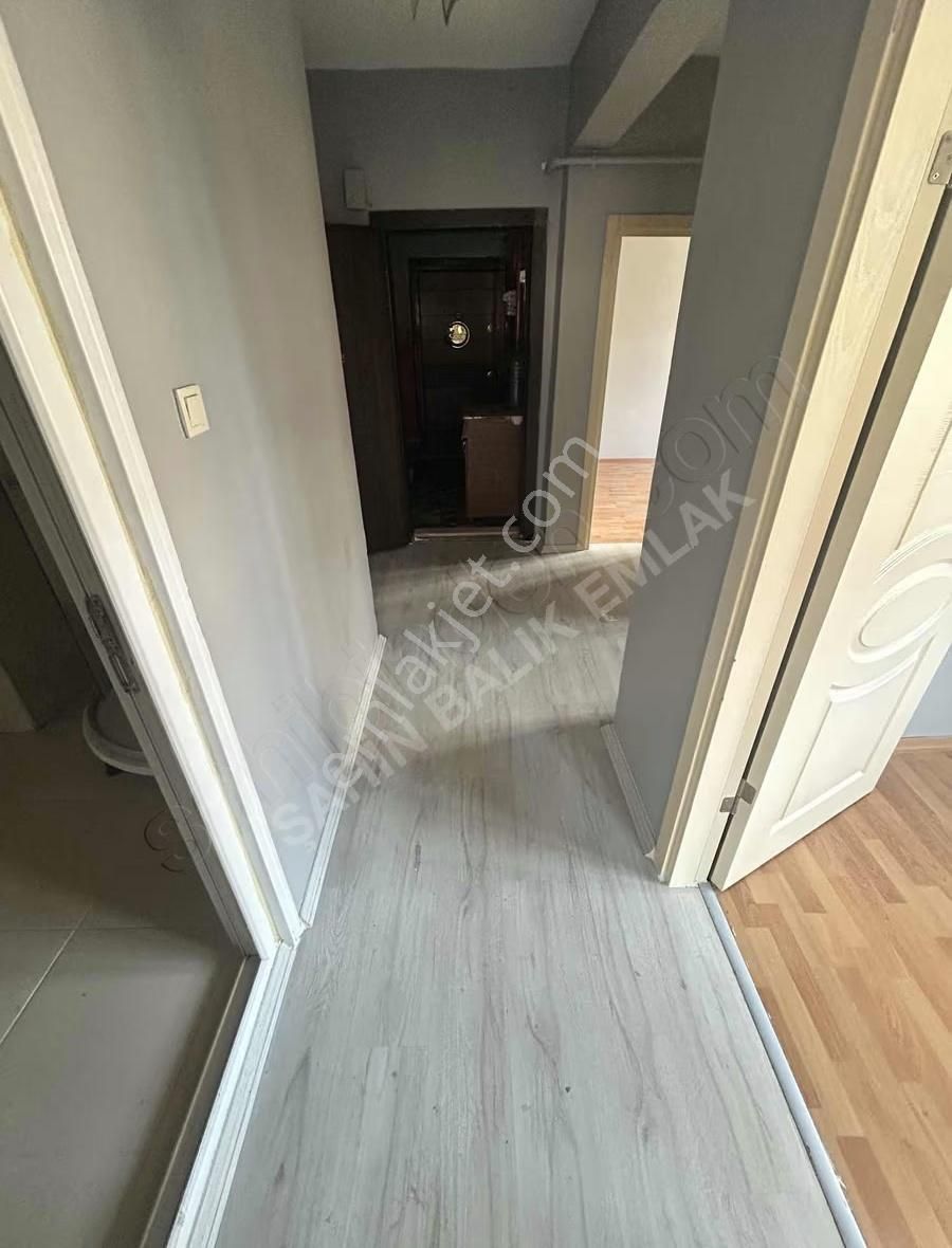 Şahin İnşaat..2+1..ara Kat..95m2..ferah...balkonlu - Görsel 5