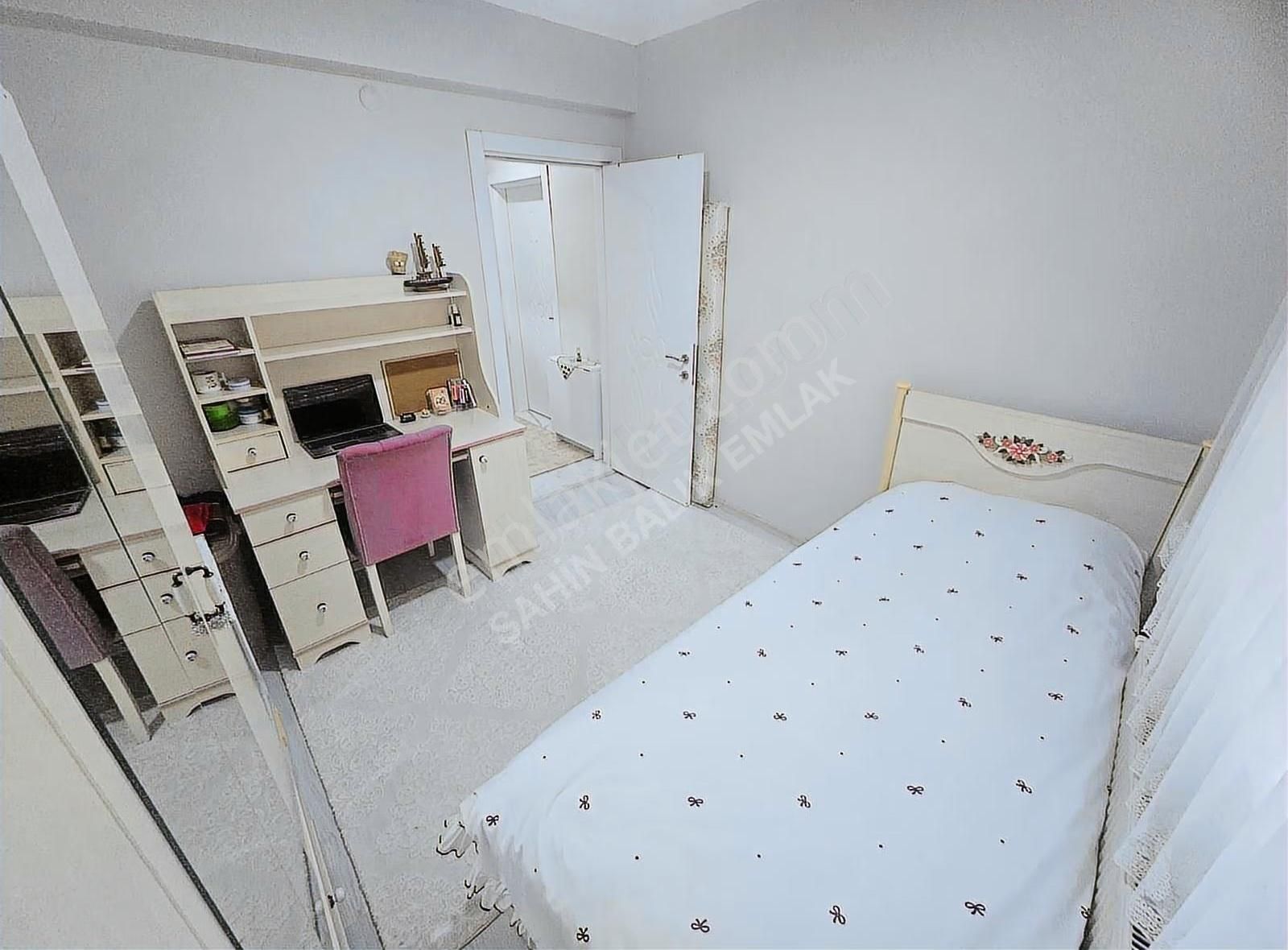 Şahininşaat..bakımlı Yeni Tadilatlı Merkezi Konumda Balkonlu 2+1 - Görsel 26