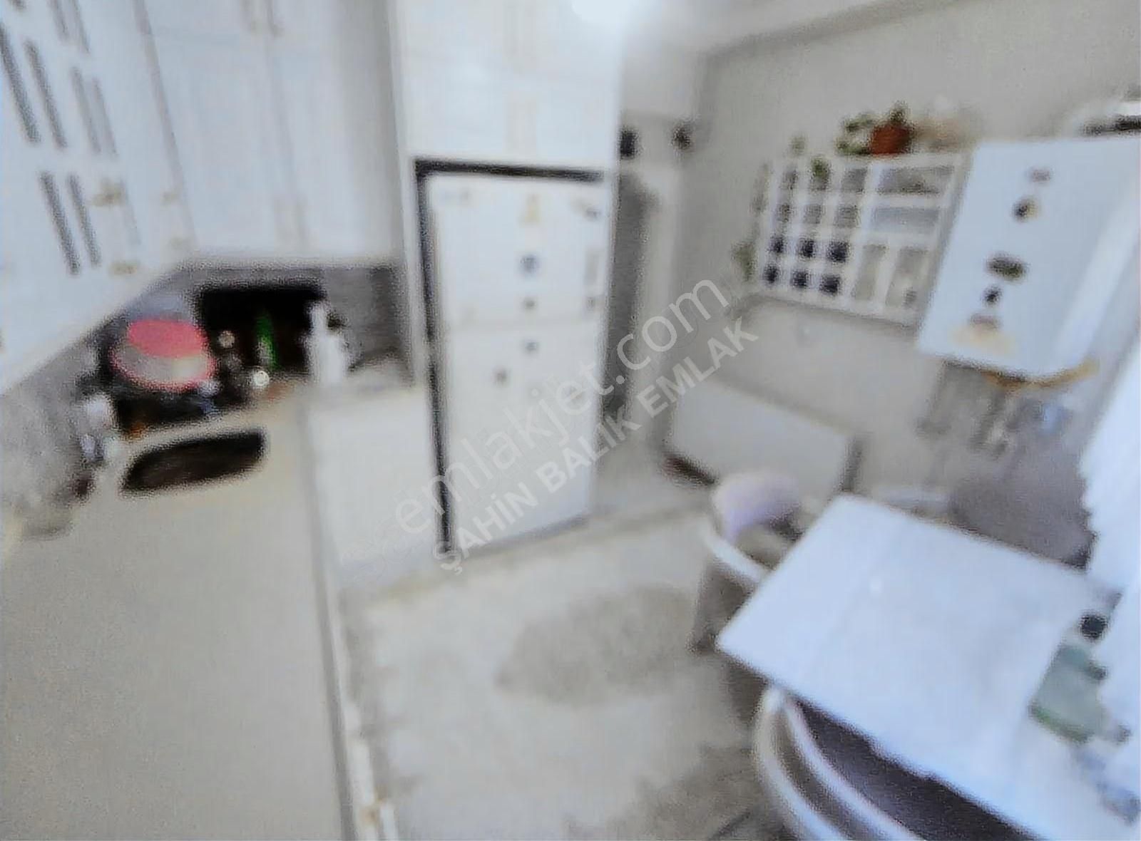 Şahininşaat..bakımlı Yeni Tadilatlı Merkezi Konumda Balkonlu 2+1 - Görsel 27