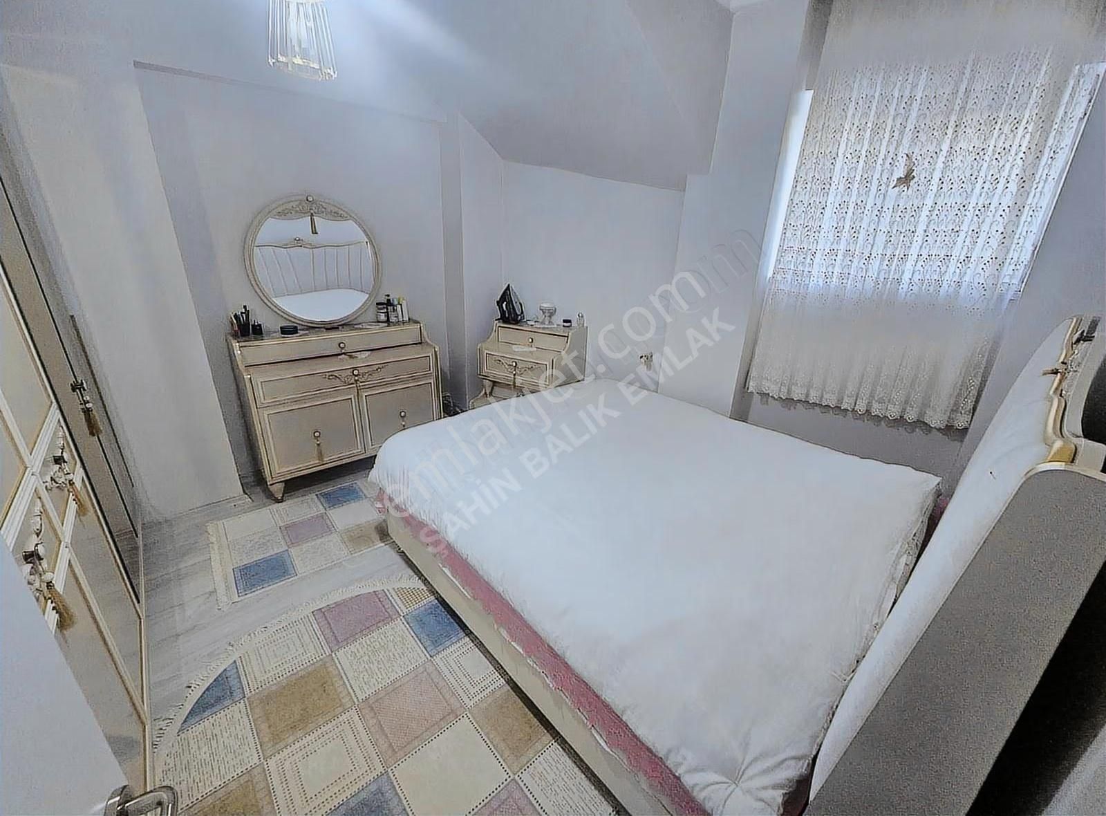 Şahininşaat..bakımlı Yeni Tadilatlı Merkezi Konumda Balkonlu 2+1 - Görsel 33