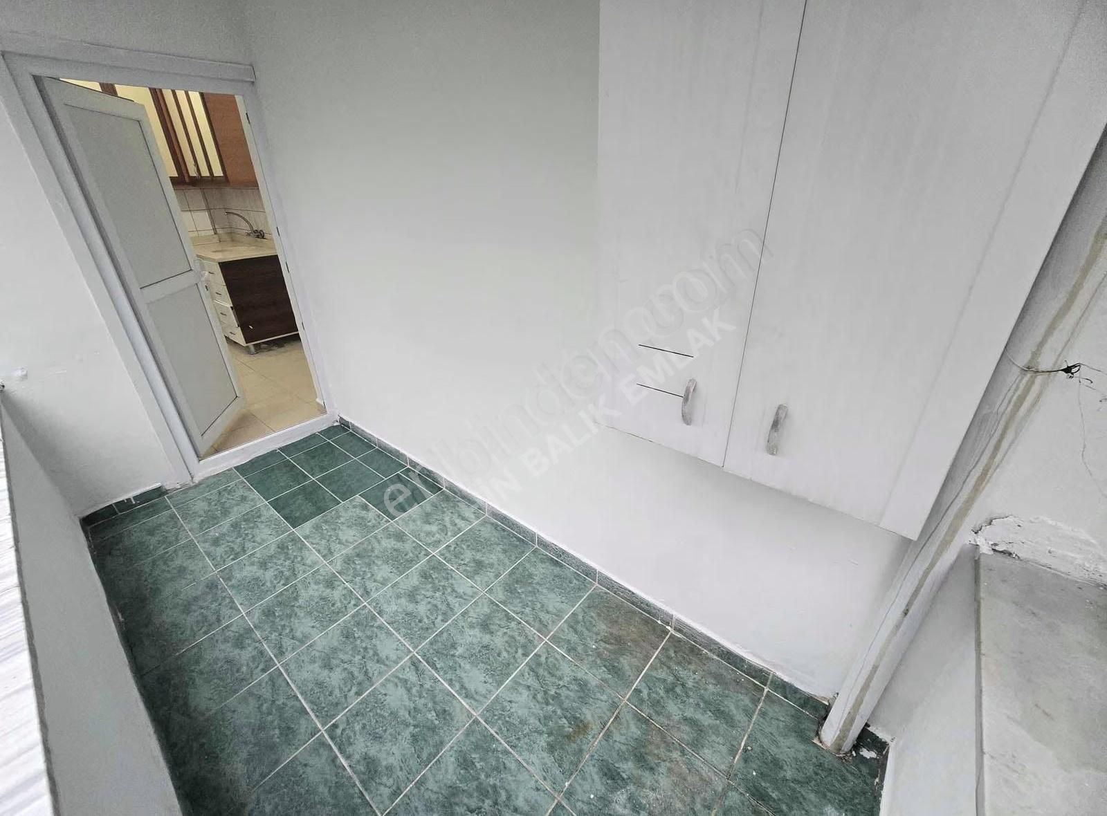 Şahin İnşaat..2+1..y.giriş...85m2..balkonlu - Görsel 9