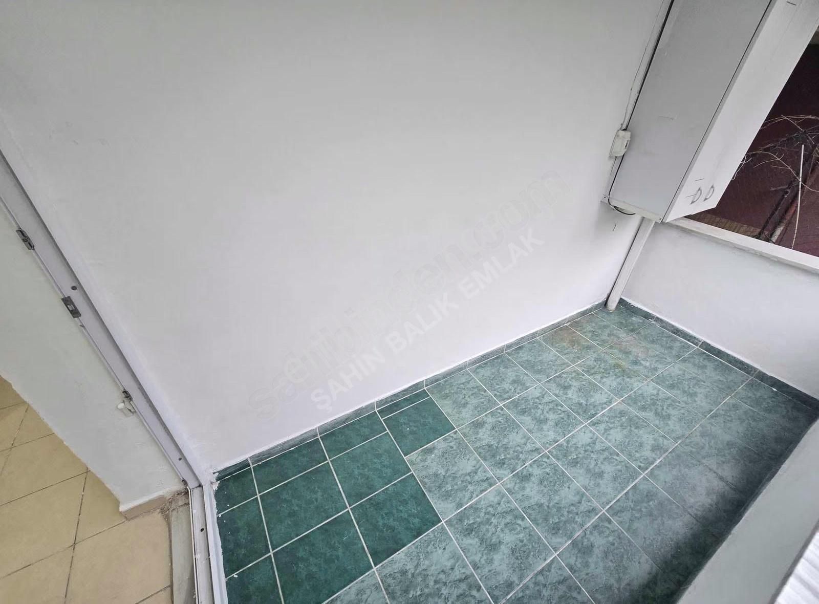 Şahin İnşaat..2+1..y.giriş...85m2..balkonlu - Görsel 18