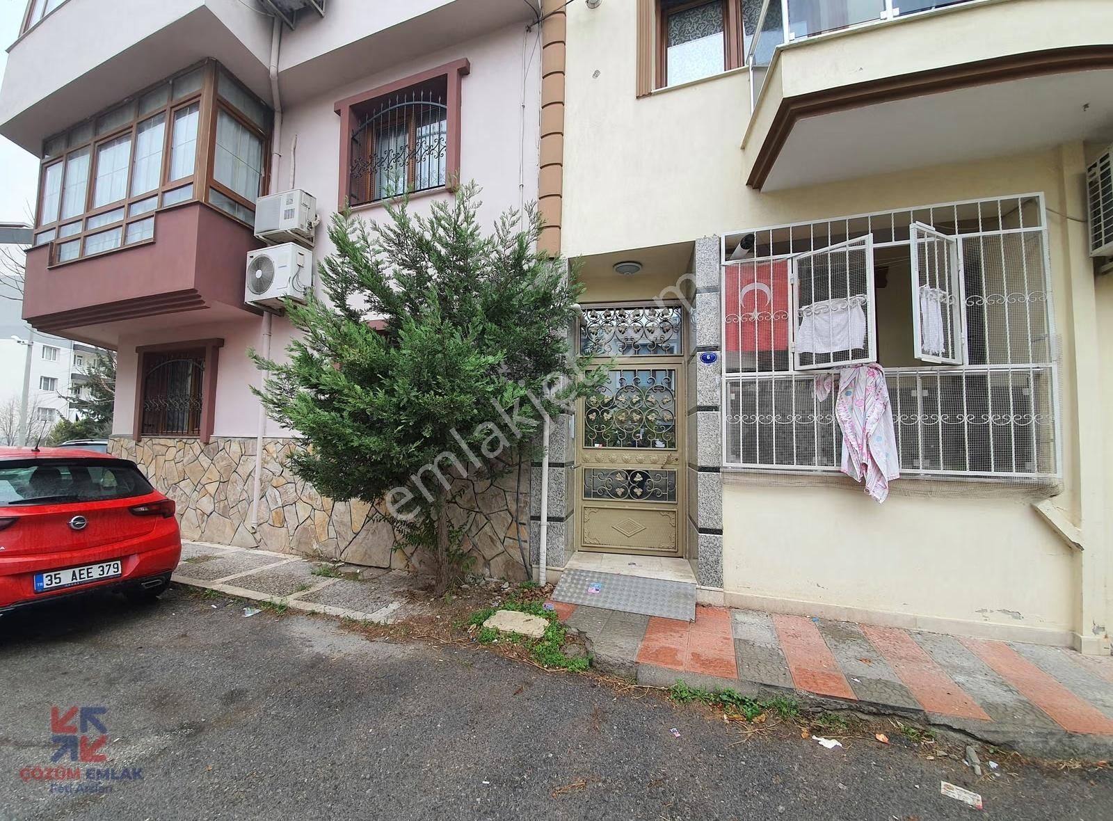 Buca Atatürk De Kampüse Yürüme Mesafesinde Kombili 1 +1