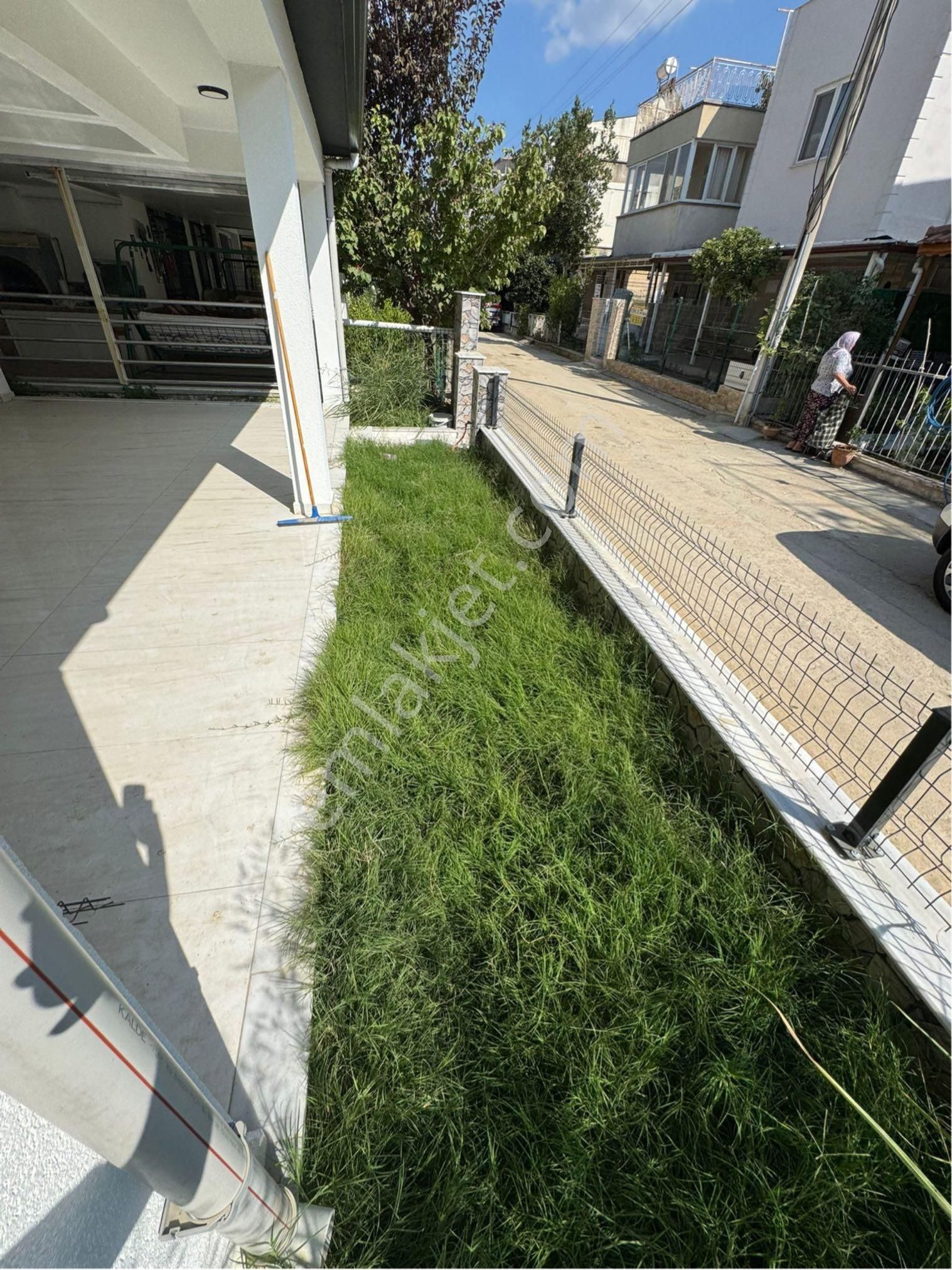 Kuşadası Karaova Mevkisinde 4 + 1 Denize 2 Dakika Mesafede Olan Villamız Satılık - Görsel 18