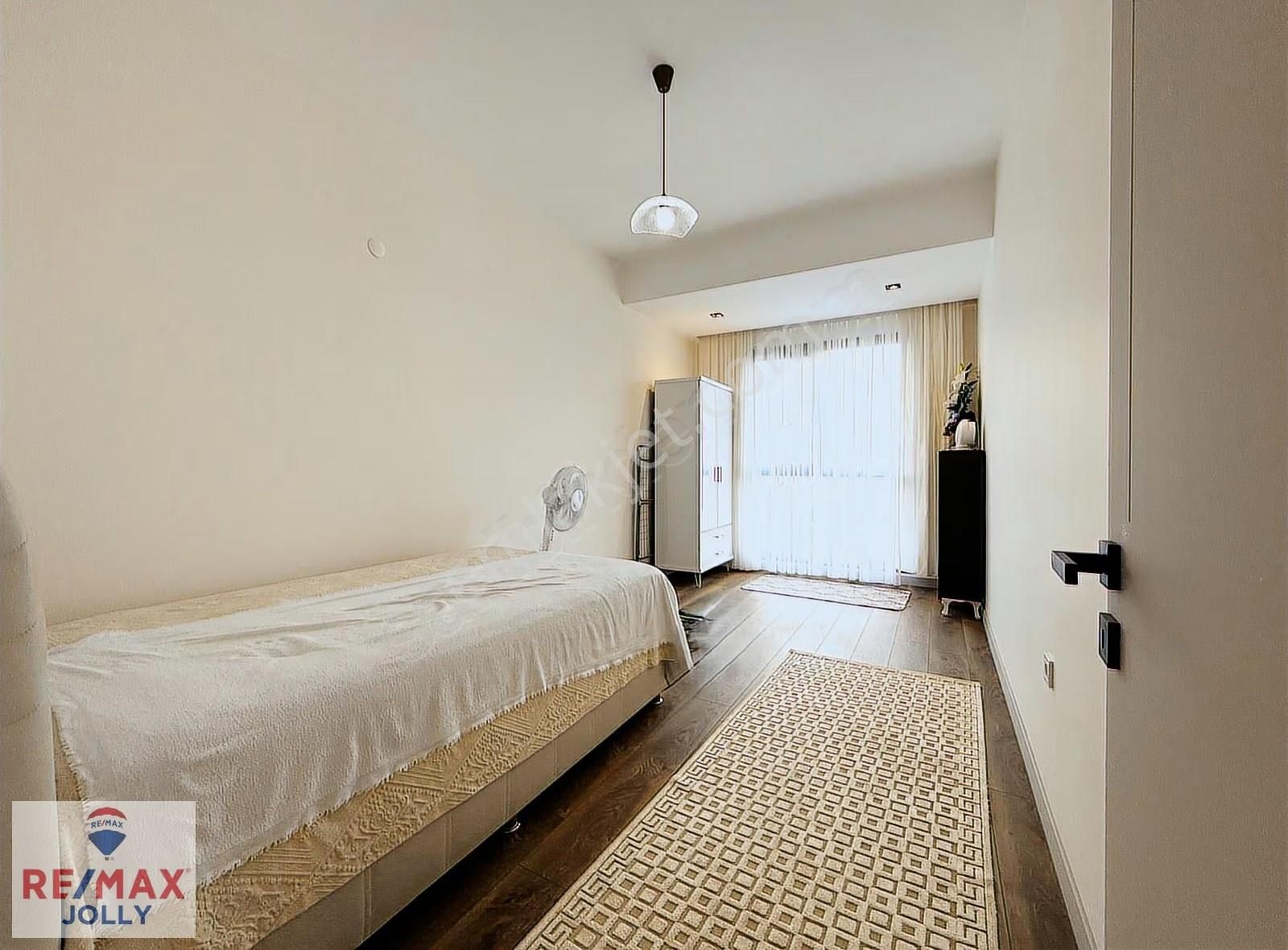 Acil Fırsat İzev Moon Bornova Havuz Cepheli 3+1 Arakat Daire - Görsel 9