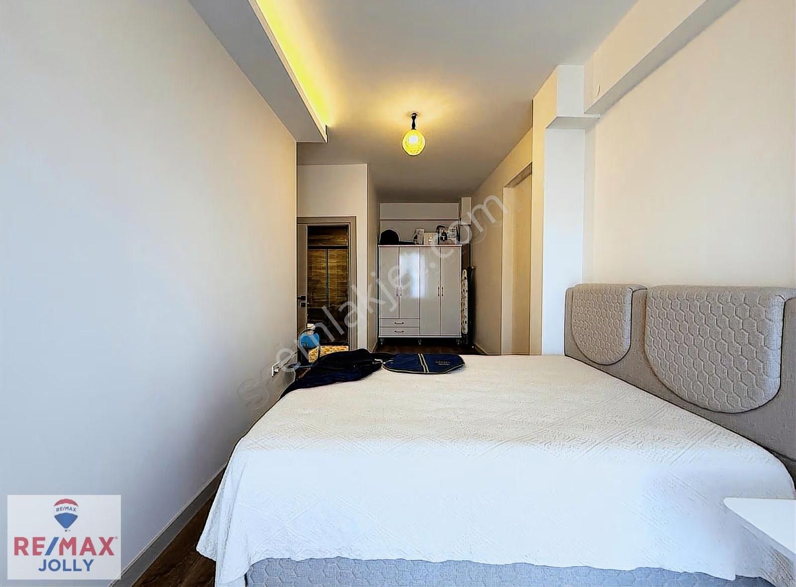 Acil Fırsat İzev Moon Bornova Havuz Cepheli 3+1 Arakat Daire - Görsel 5