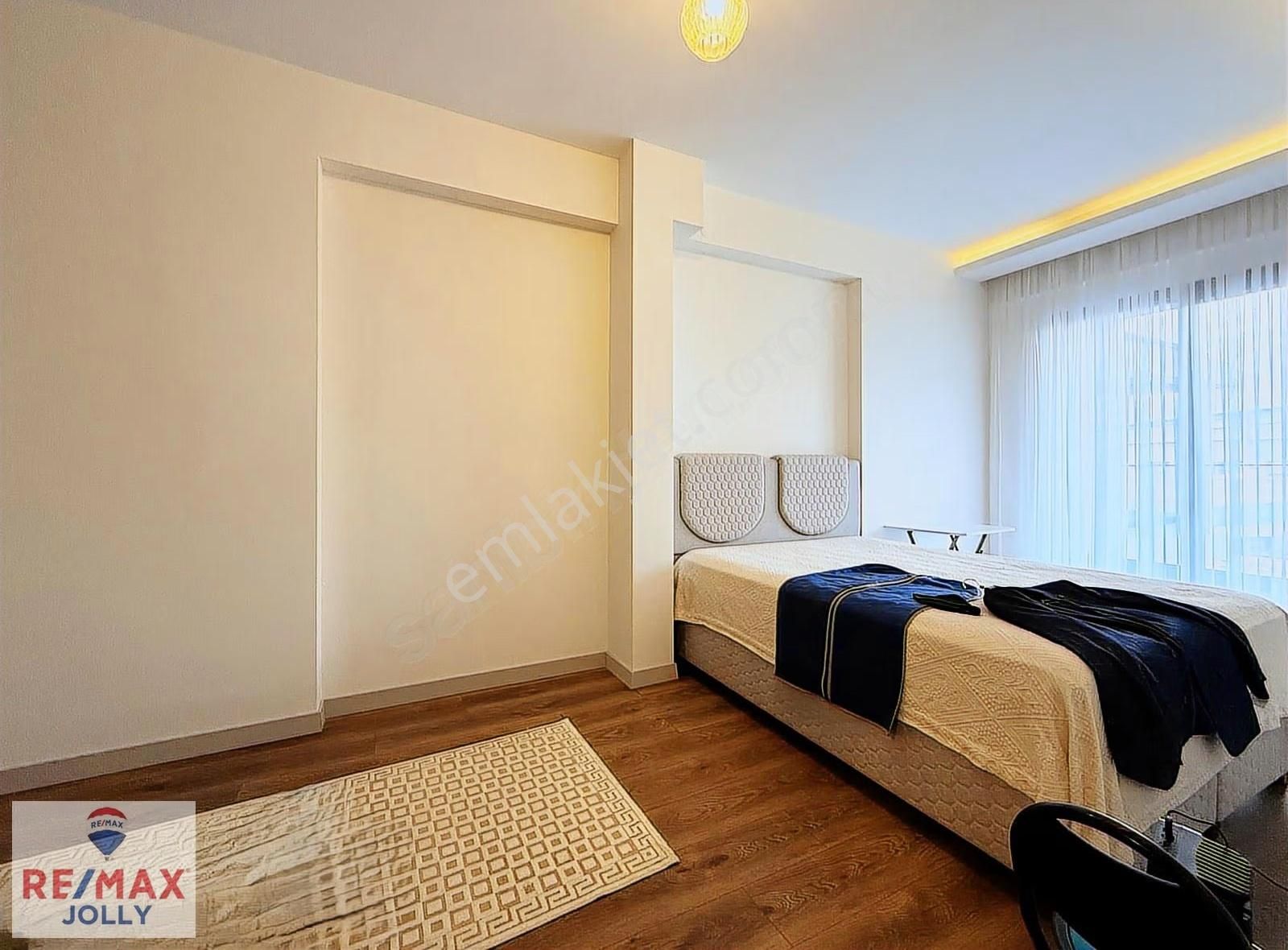 Acil Fırsat İzev Moon Bornova Havuz Cepheli 3+1 Arakat Daire - Görsel 10