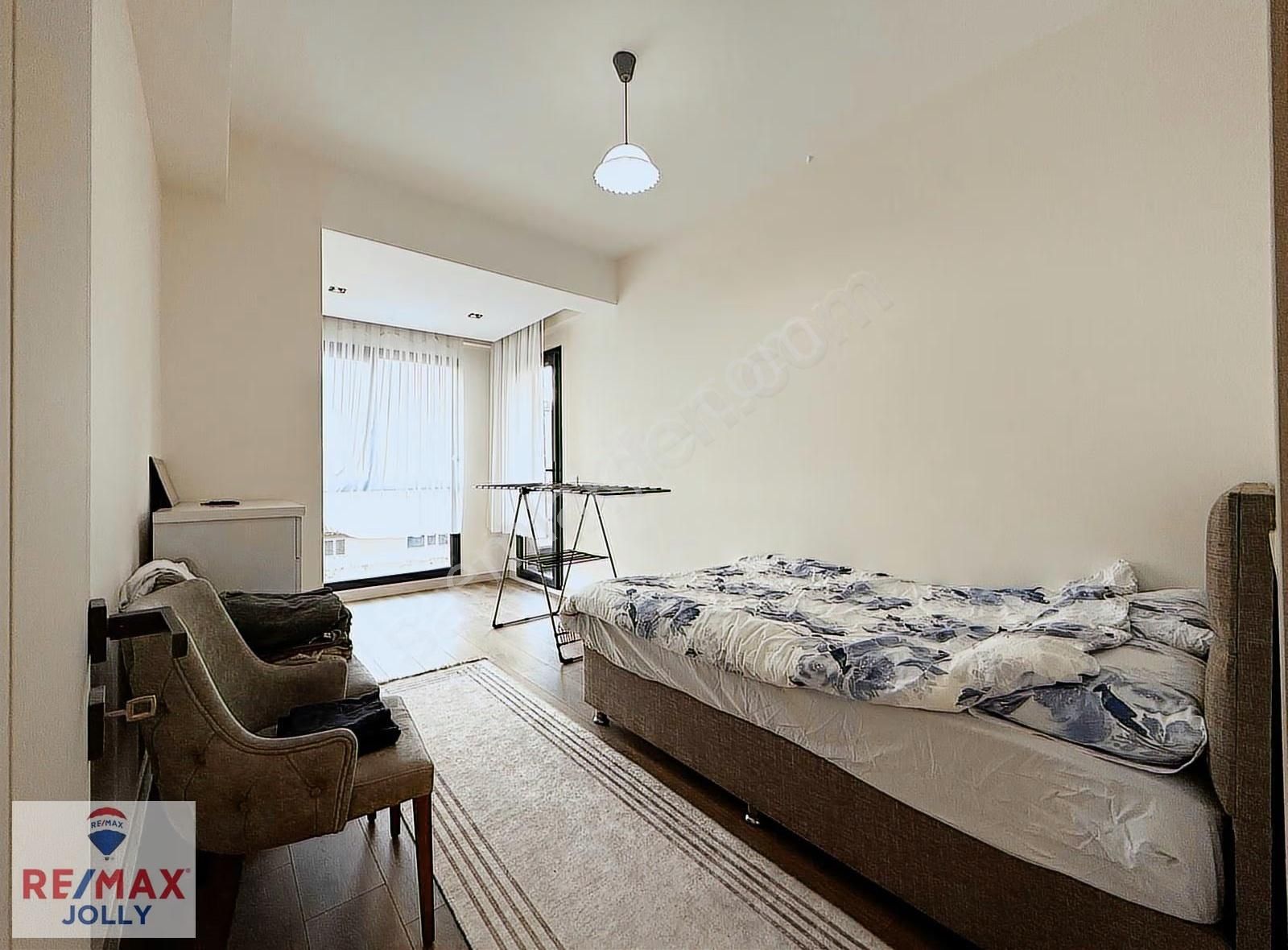 Acil Fırsat İzev Moon Bornova Havuz Cepheli 3+1 Arakat Daire - Görsel 6