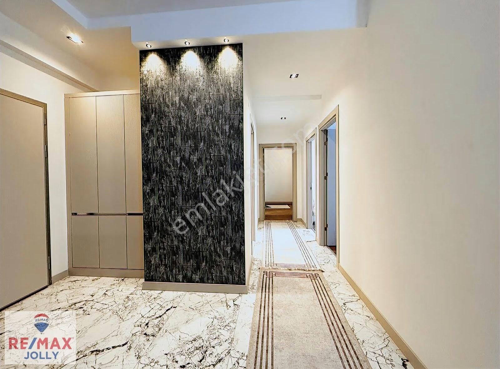 Acil Fırsat İzev Moon Bornova Havuz Cepheli 3+1 Arakat Daire - Görsel 2