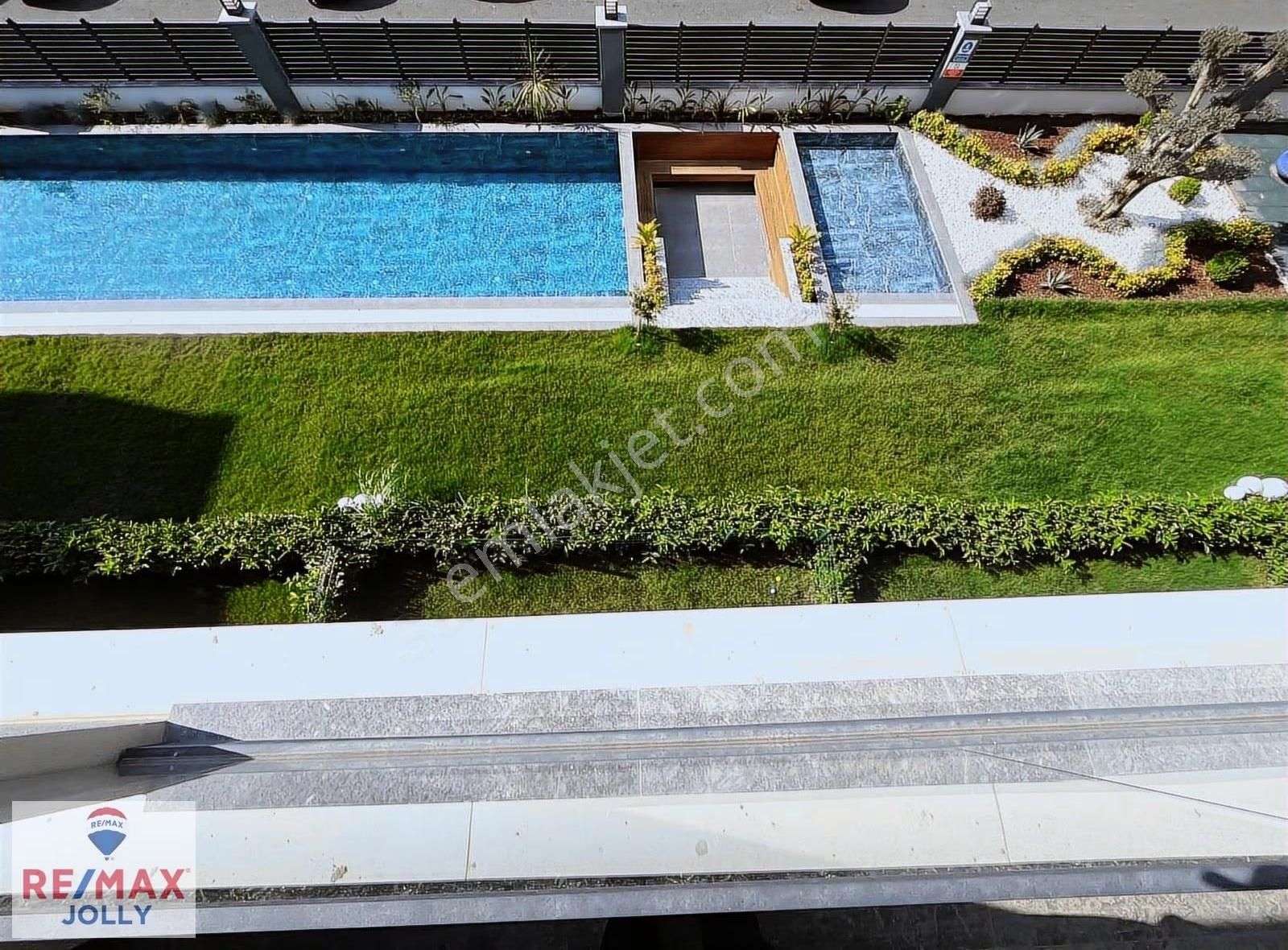 Acil Fırsat İzev Moon Bornova Havuz Cepheli 3+1 Arakat Daire