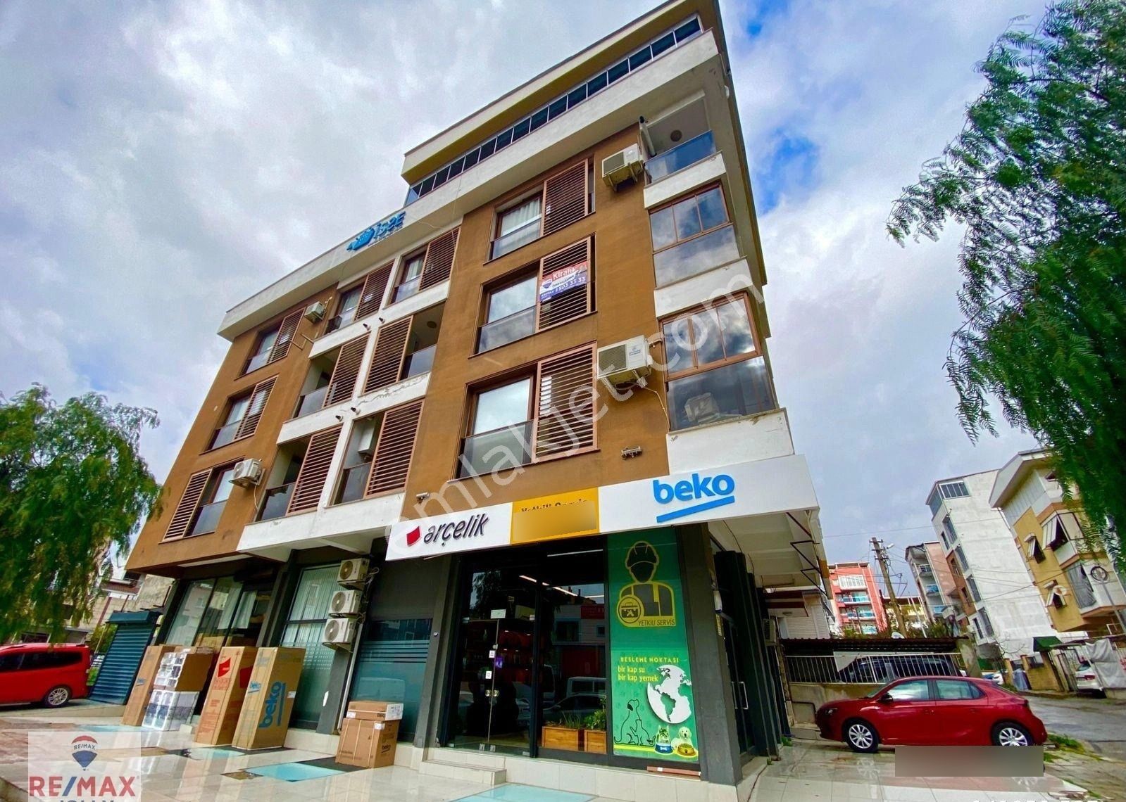 Bayraklı Osmangazide Büyük Metrekare 2+1 Kiralık Daire