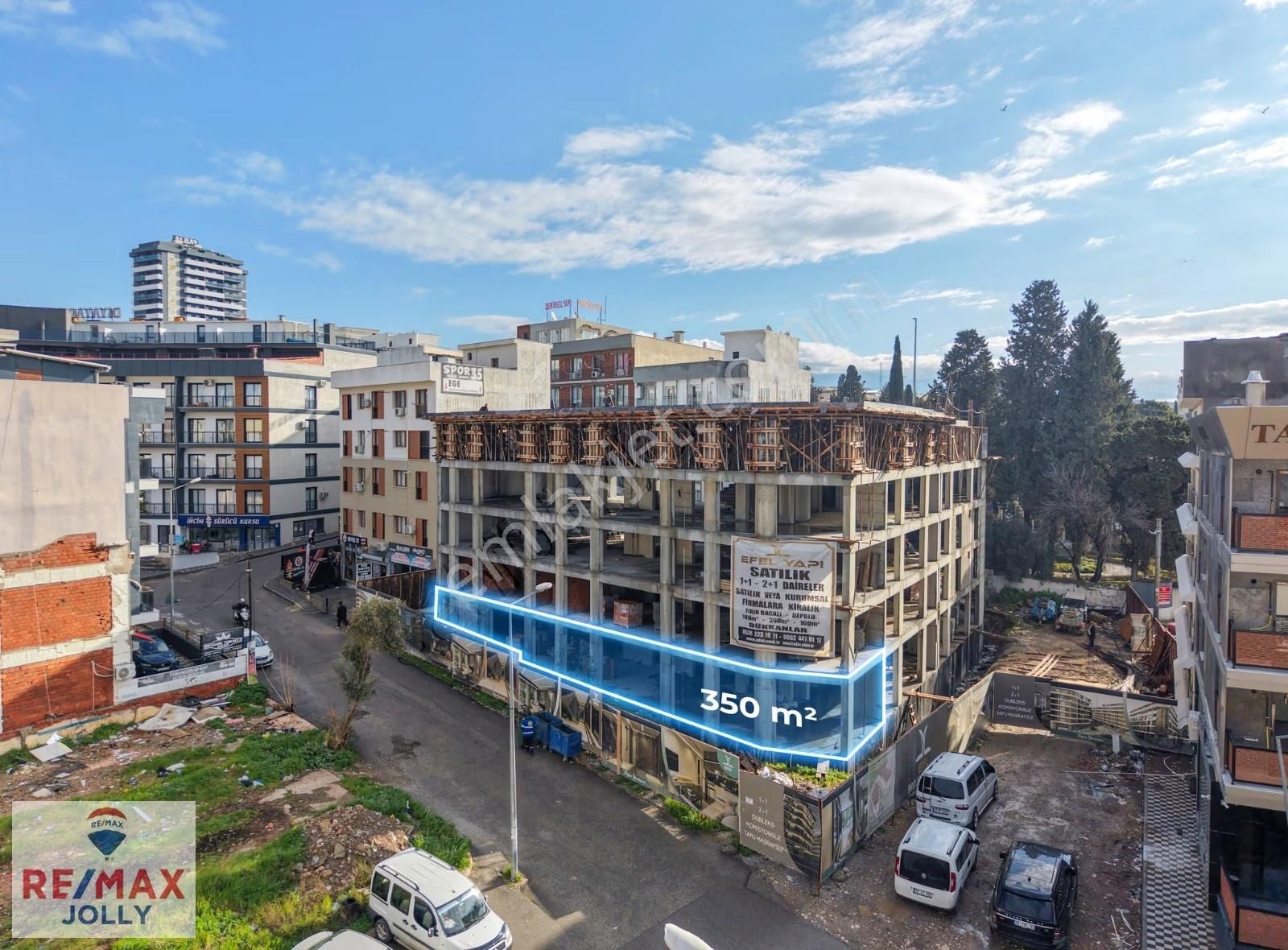 Dokuz Çeşmeler Meydan 350 M² Kurumsala Kiralık Fırsat Dükkan