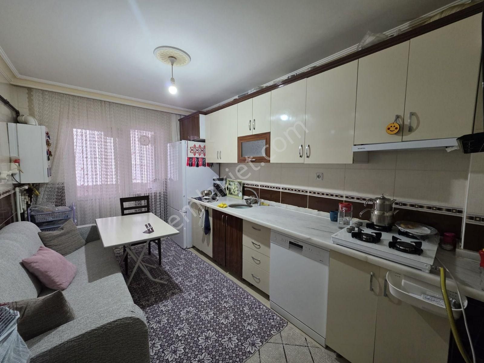 Başak'da Asansörlü 3+1 1. Katta 130m2 Satılık Daire !!! - Görsel 12