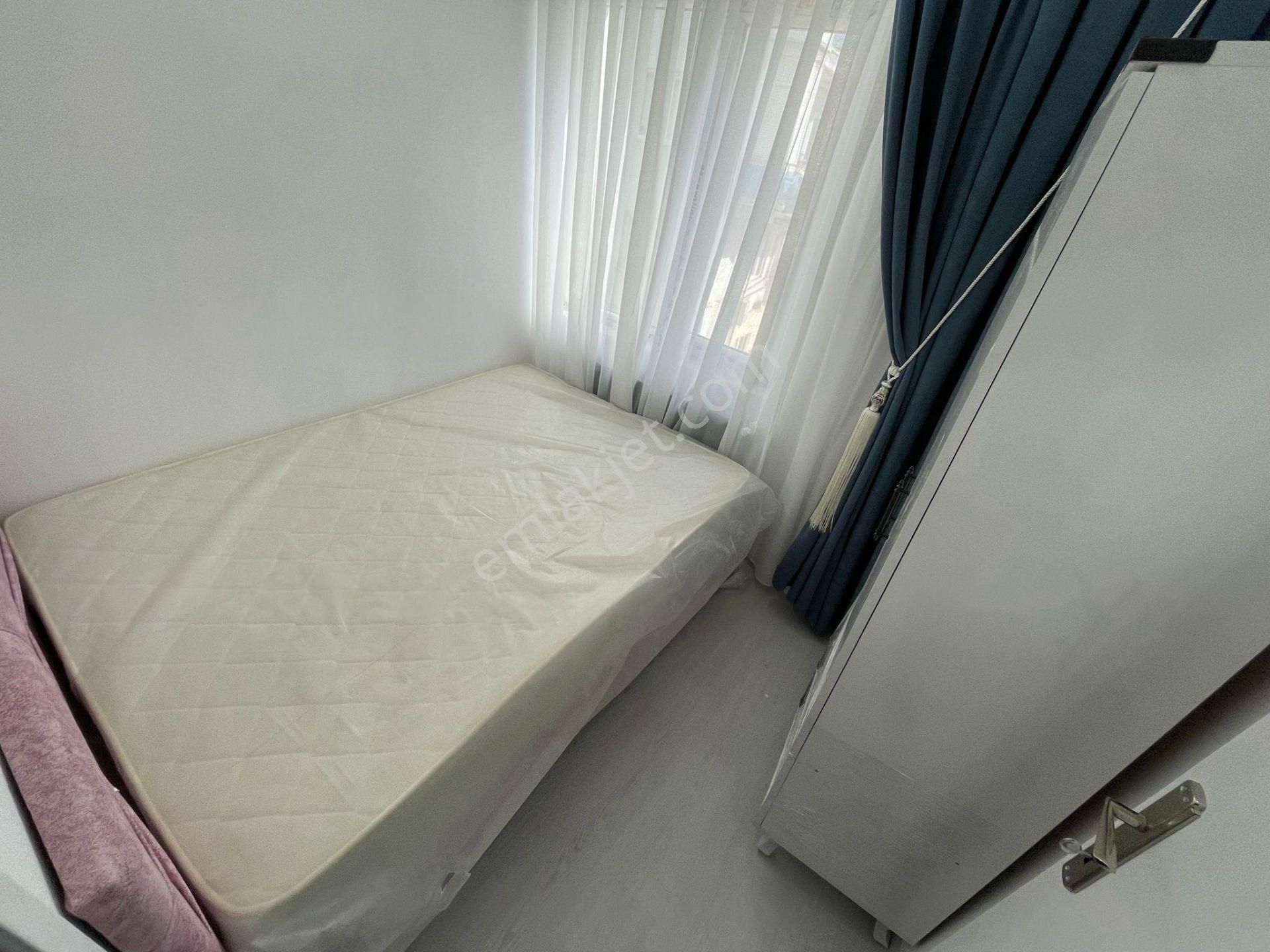 Özmecaz'dan Kınıklı'da Üniversite Yürüme Mesafesin'de 2+1 Arakat Full Eşyalı Lüks Apart - Görsel 6