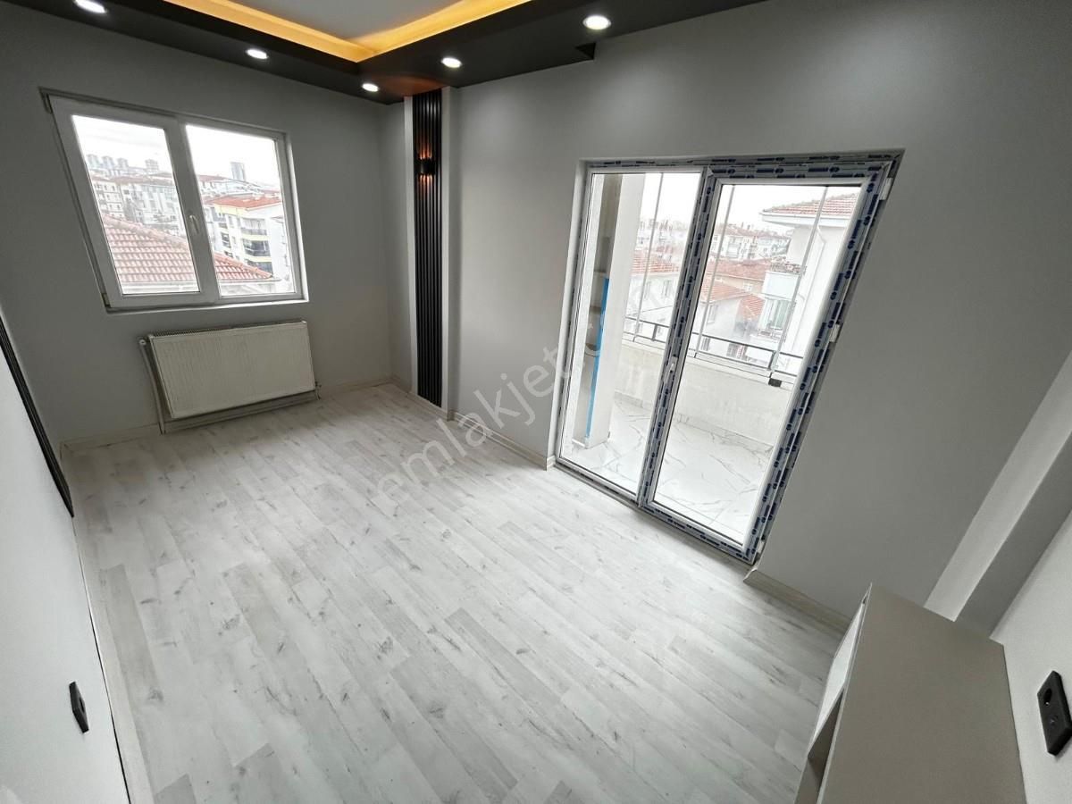 Sincan Akşemsettin Mh 3+1 Ultra Lüks Yapılı Bağımsız Katta Daire - Görsel 29