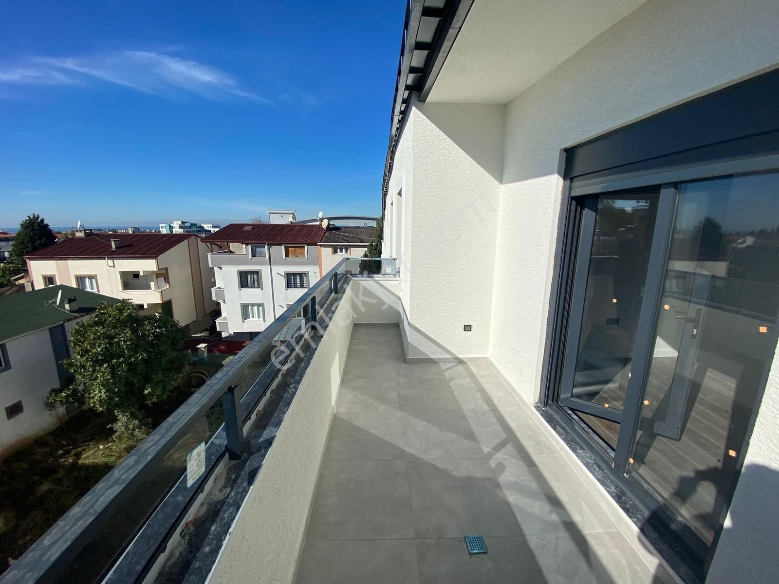 Kozanovadan Darıcada Merkezi Konumda 3+1 Ferah Dubleks - Görsel 20