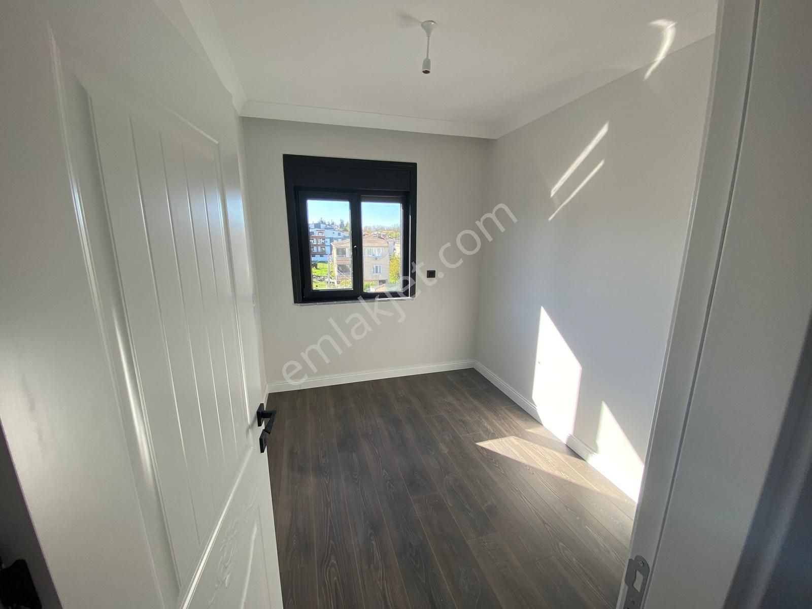 Kozanovadan Darıcada Merkezi Konumda 3+1 Ferah Dubleks - Görsel 13